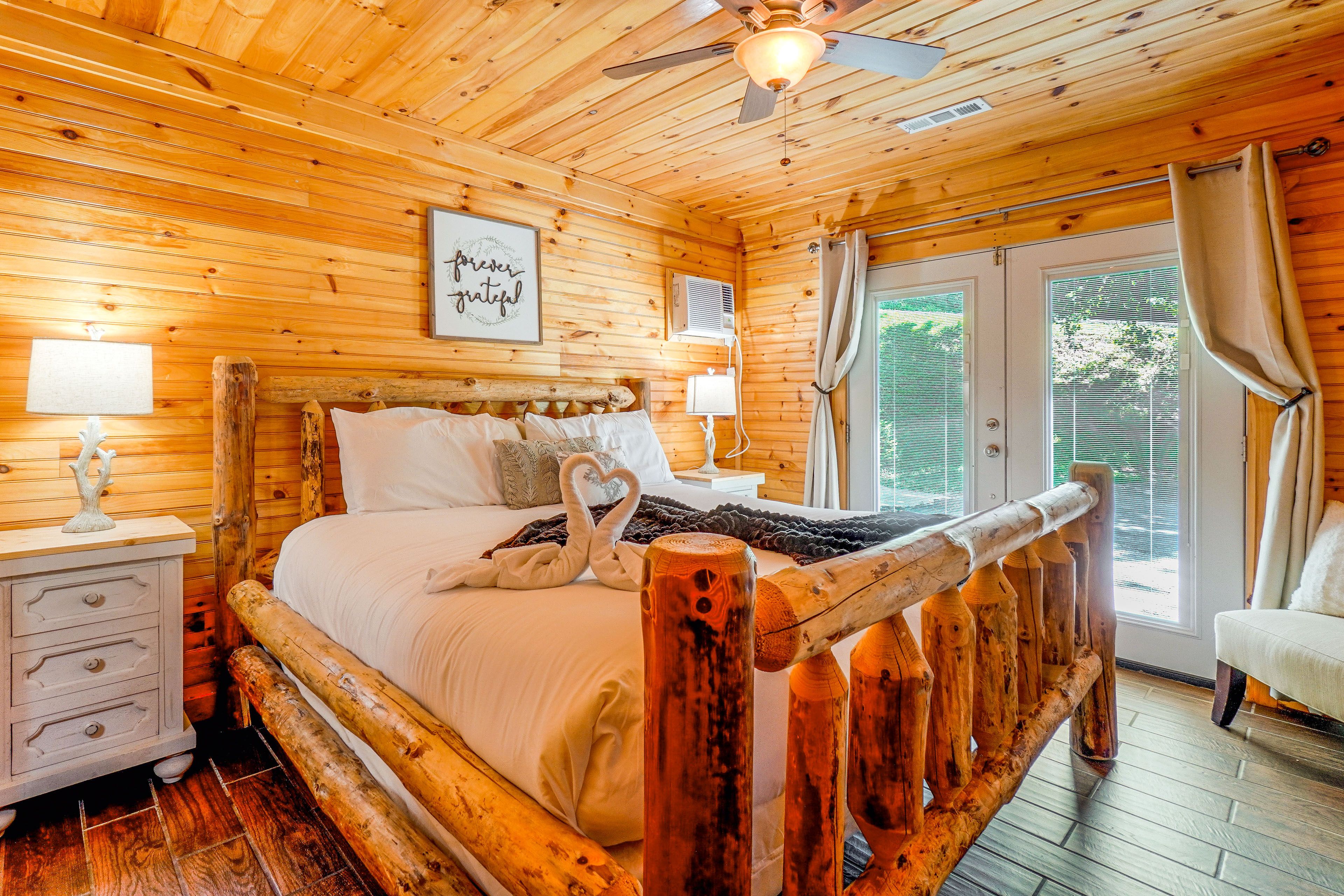 Bedroom 4 | King Bed