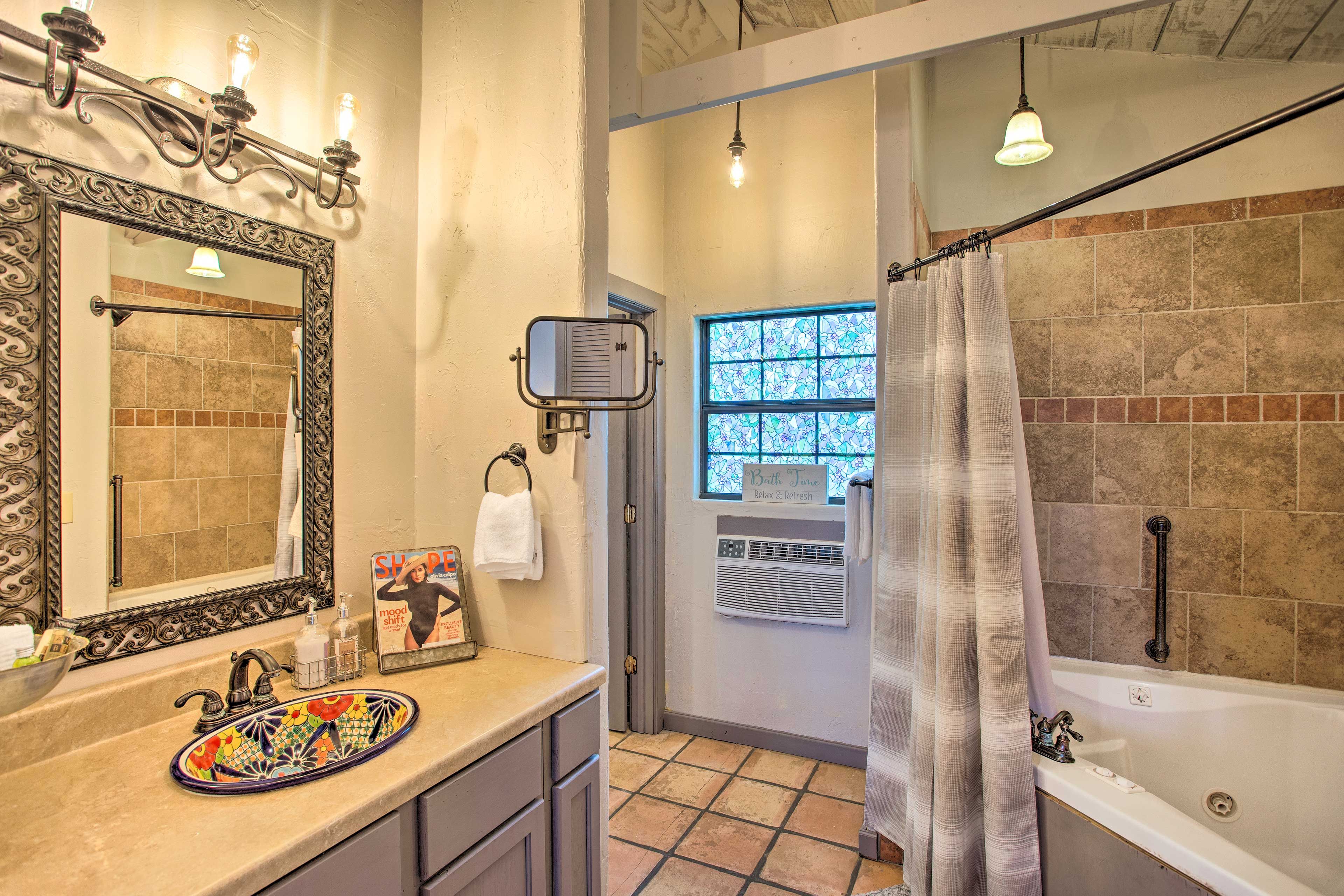 Full Bathroom | Jacuzzi Tub | Towels & Robes Provided