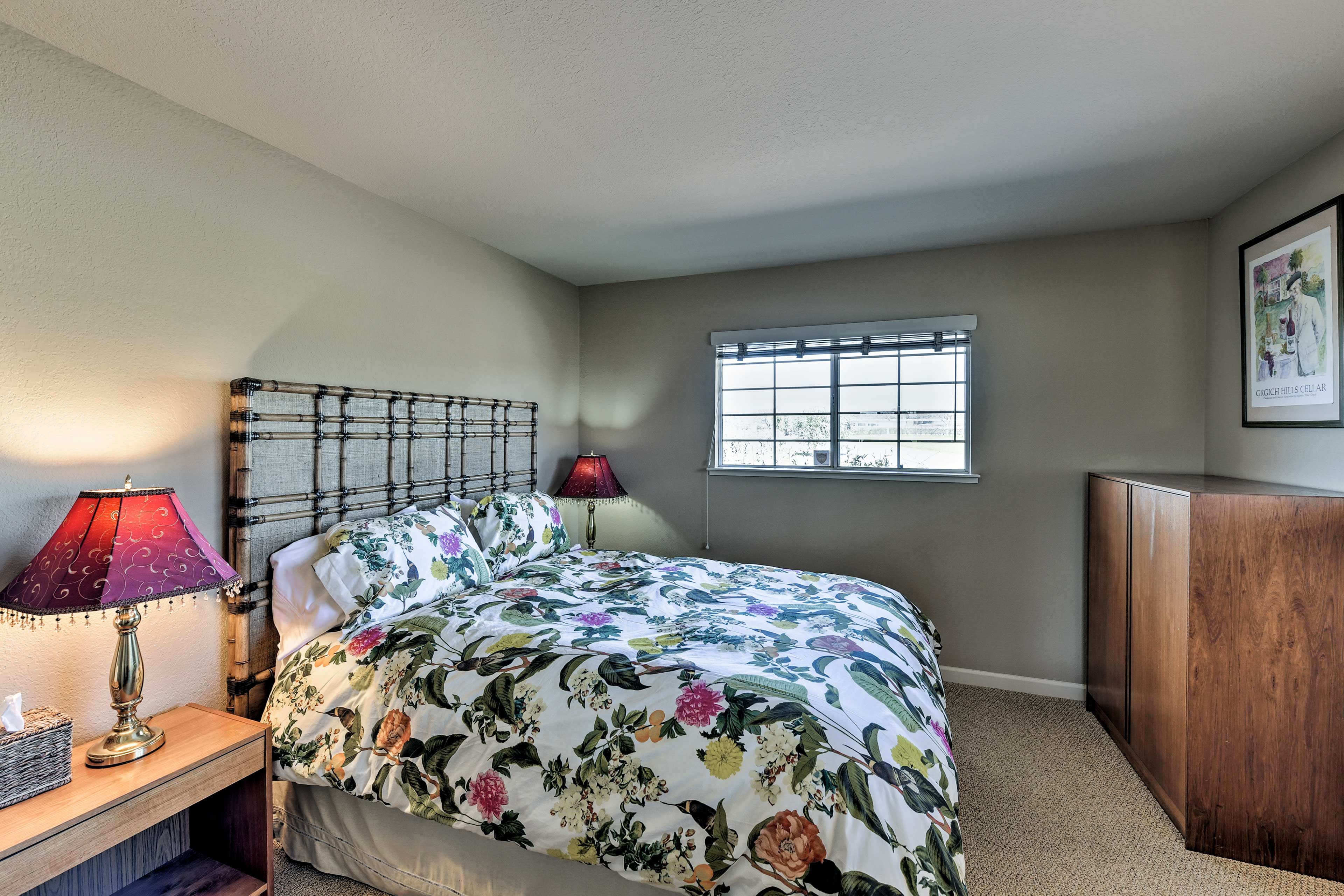 Bedroom 2 | Queen Bed