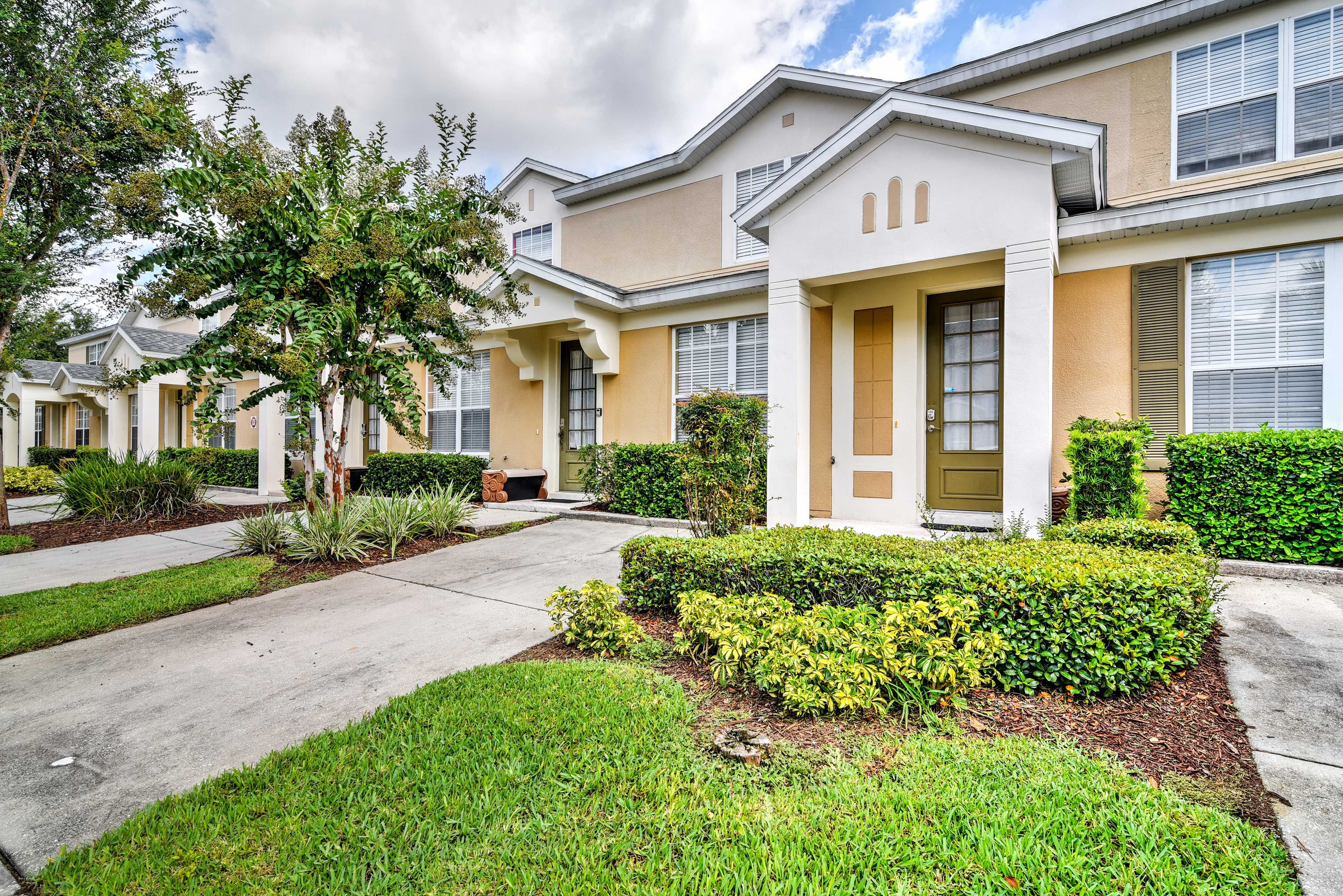 The unit boasts 3 bedrooms, 3 baths, 1,500 square feet, and room for 8 guests.
