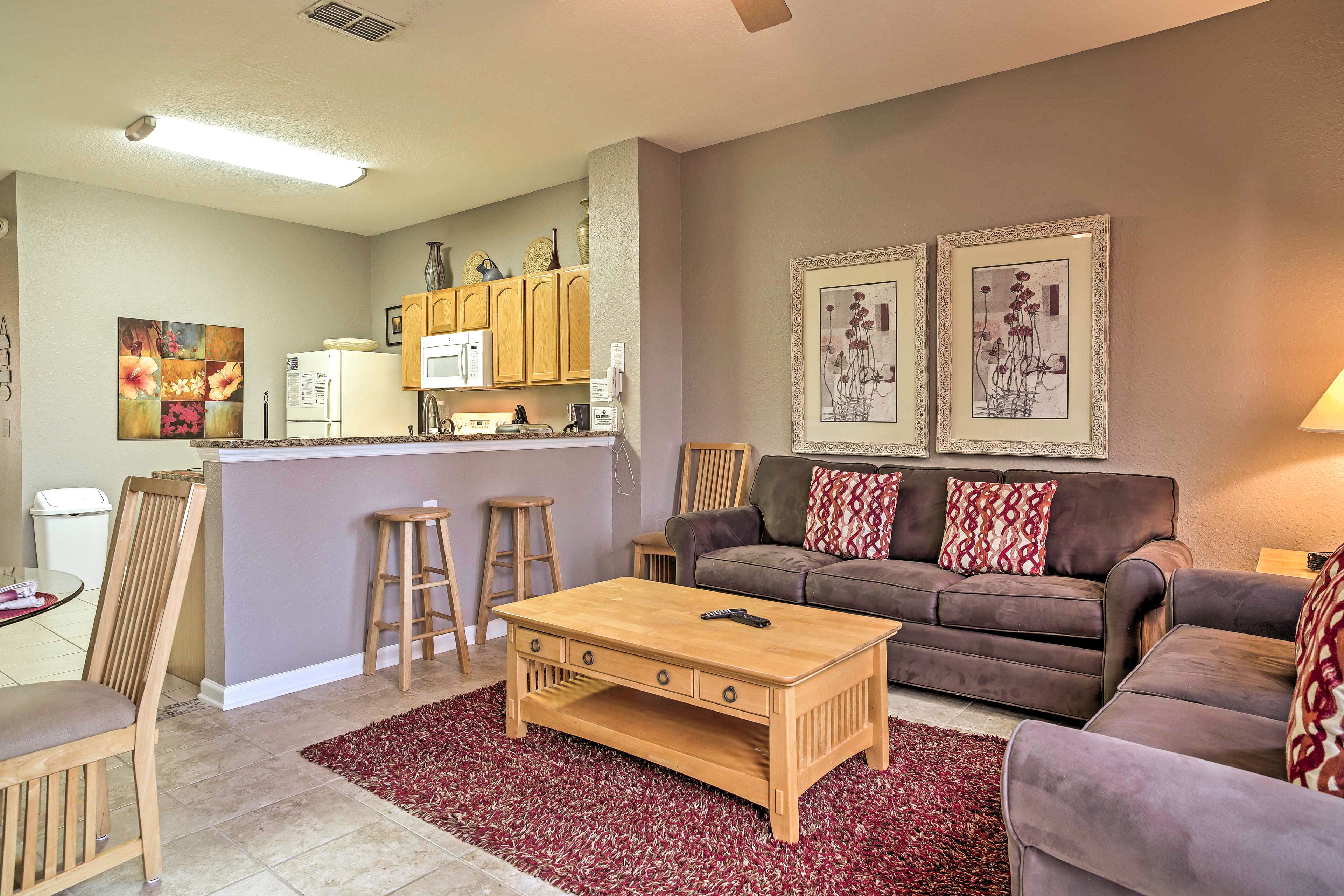 Snacks are best enjoyed at the 2-person breakfast bar.
