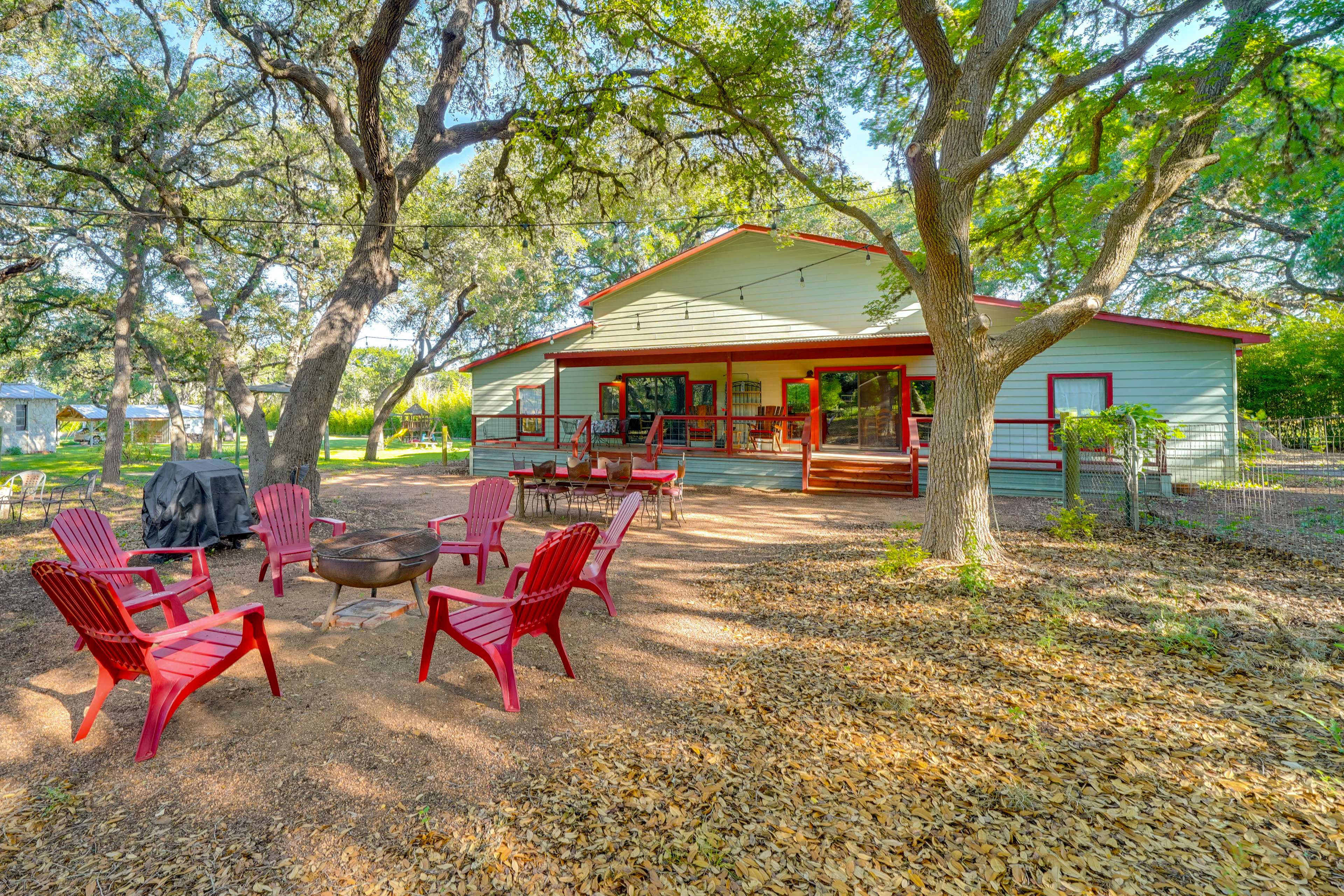Helotes Vacation Rental | 2BR | 2BA | 1,800 Sq Ft | Steps to Enter