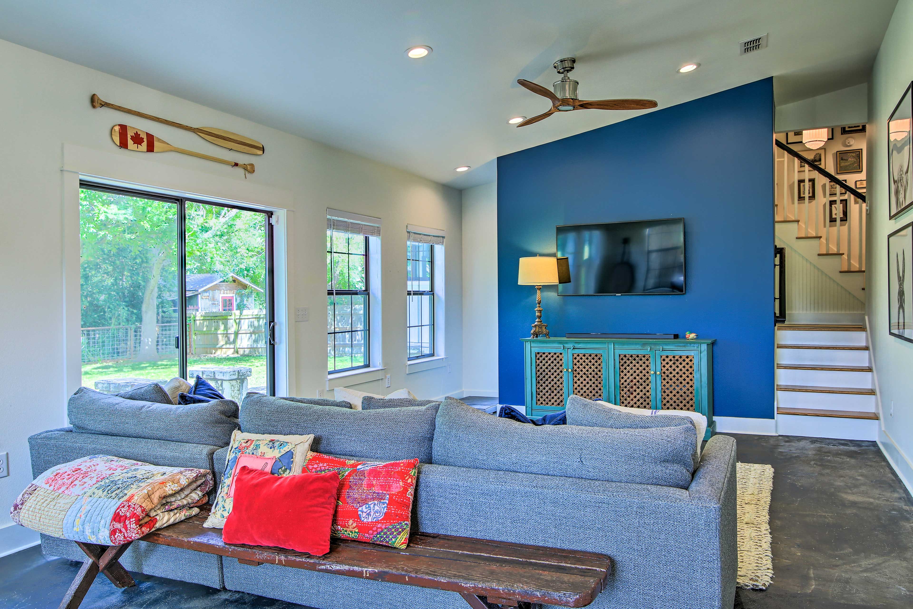Family Room | Smart TV