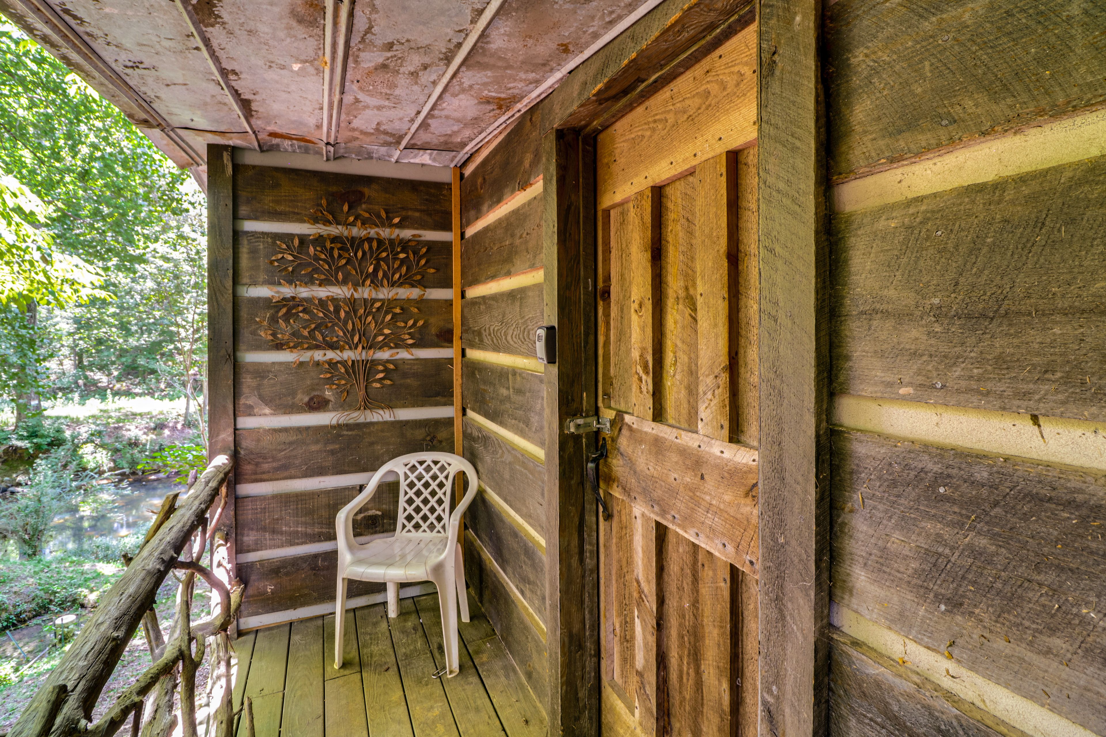 Main Entrance | Covered Front Porch