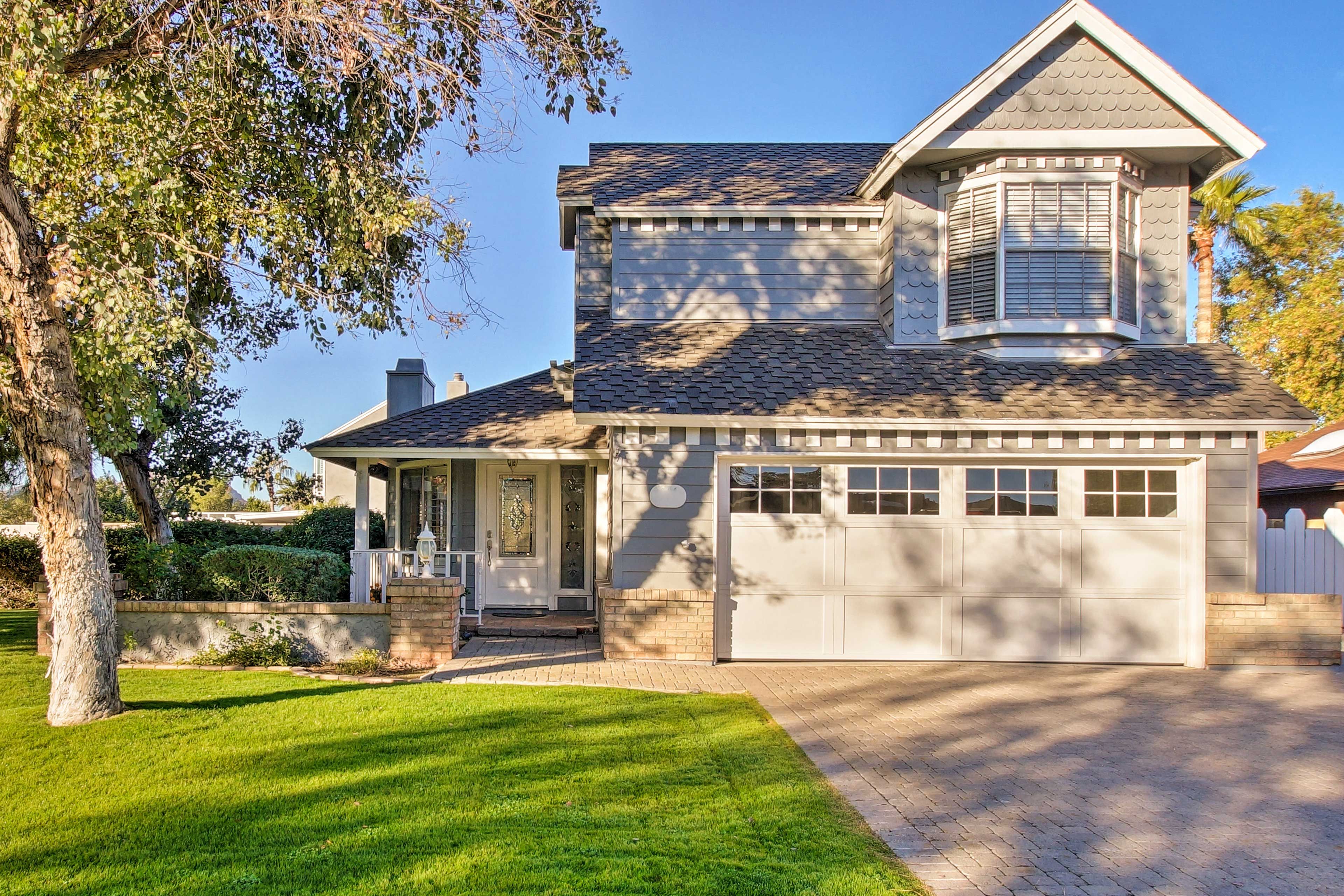This Scottsdale abode sleeps 7 guests and is 20 minutes from downtown!