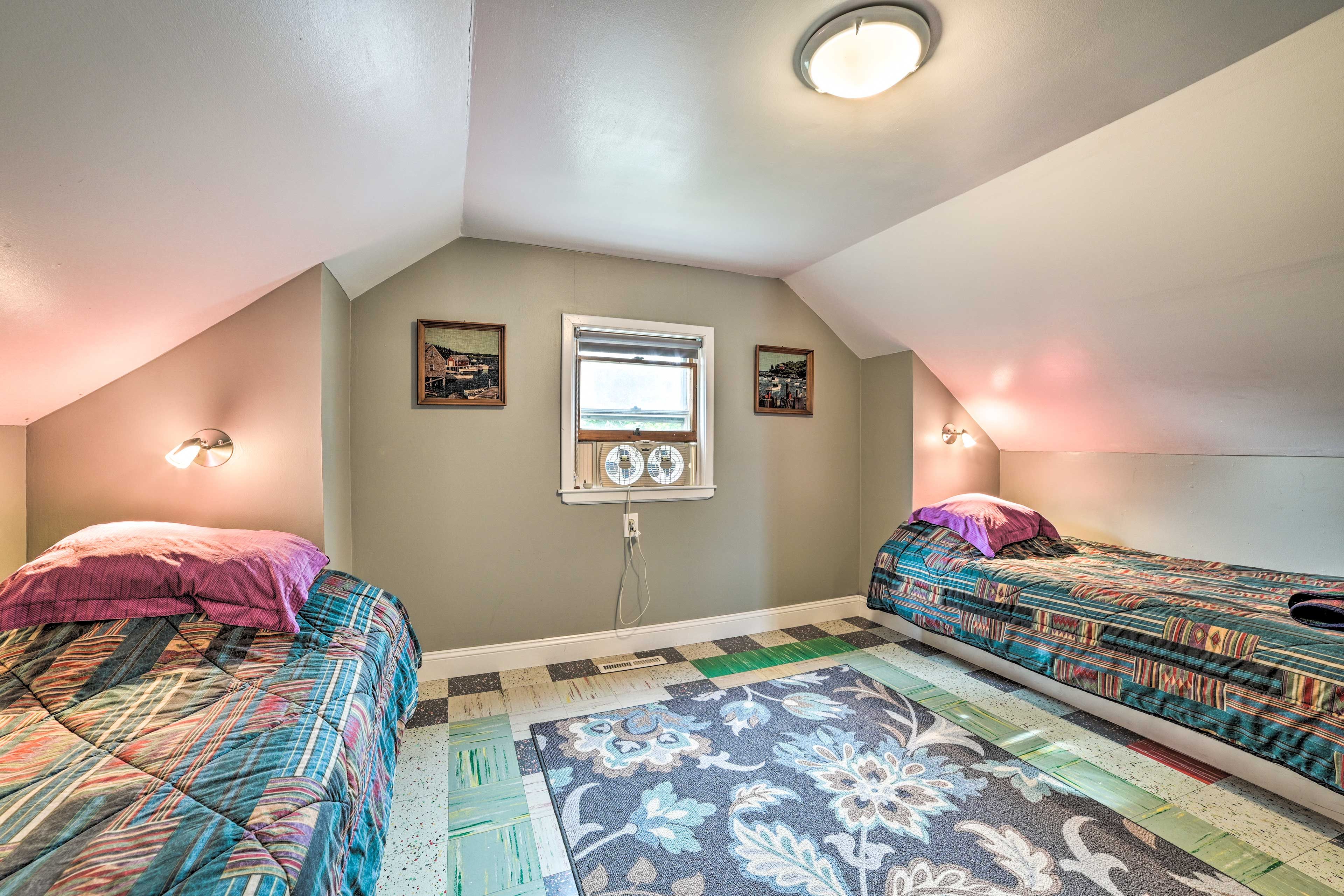 Bedroom 5 | 2 Twin Beds | 2nd Floor