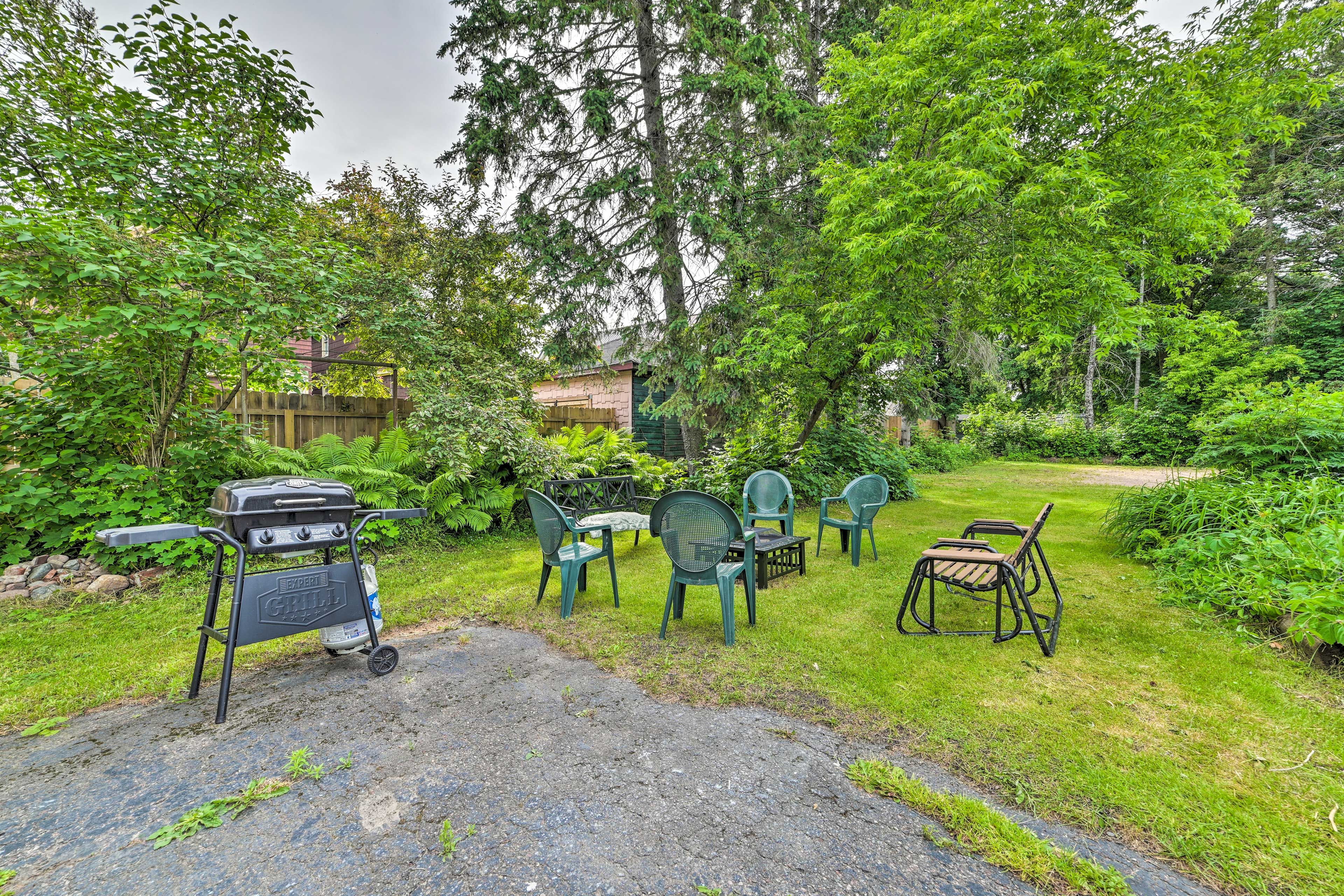 House Exterior | Gas Grill | Fire Pit