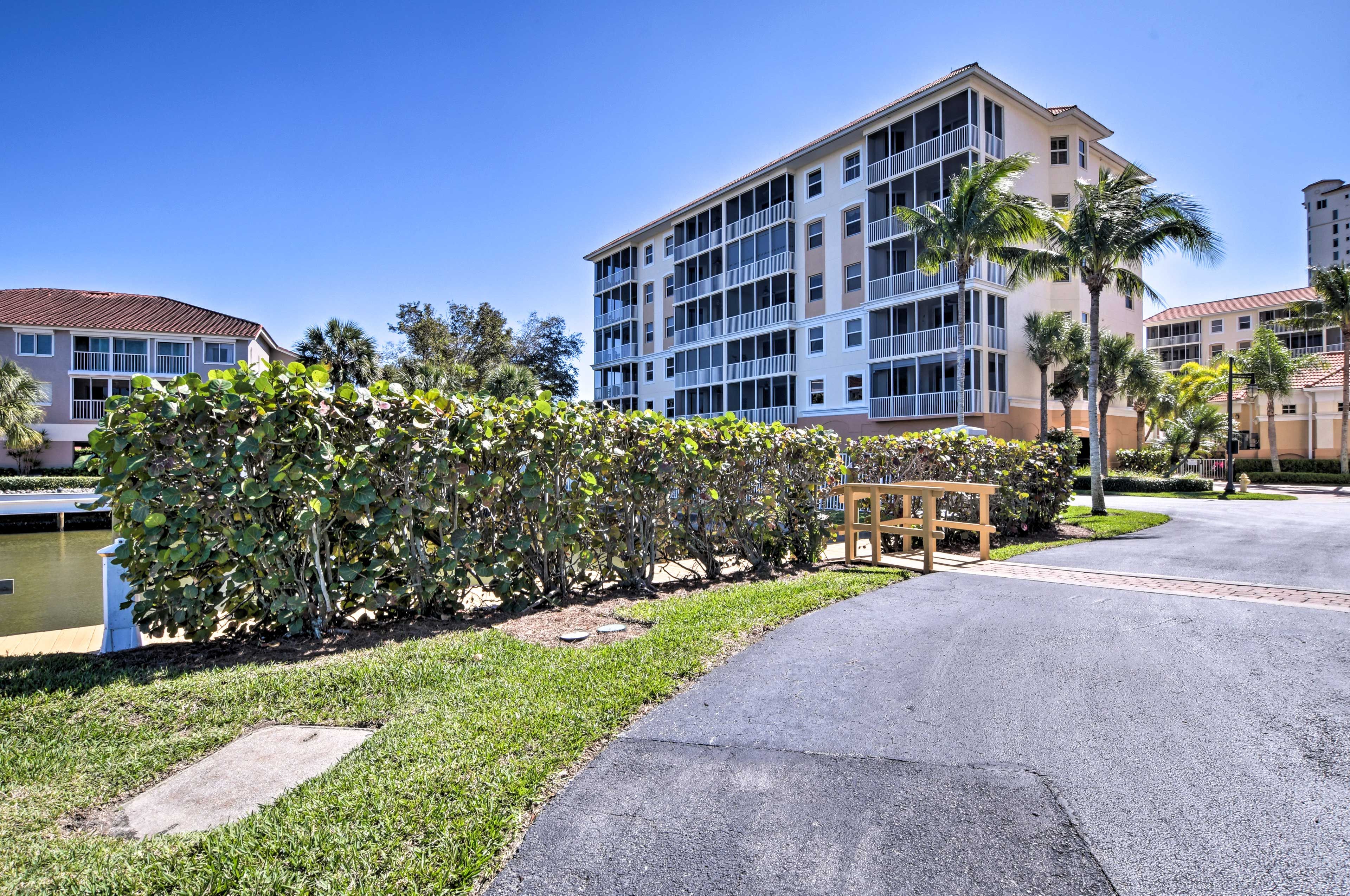 You'll be just a 10-minute walk from the beach, waterfront restaurants, & more!