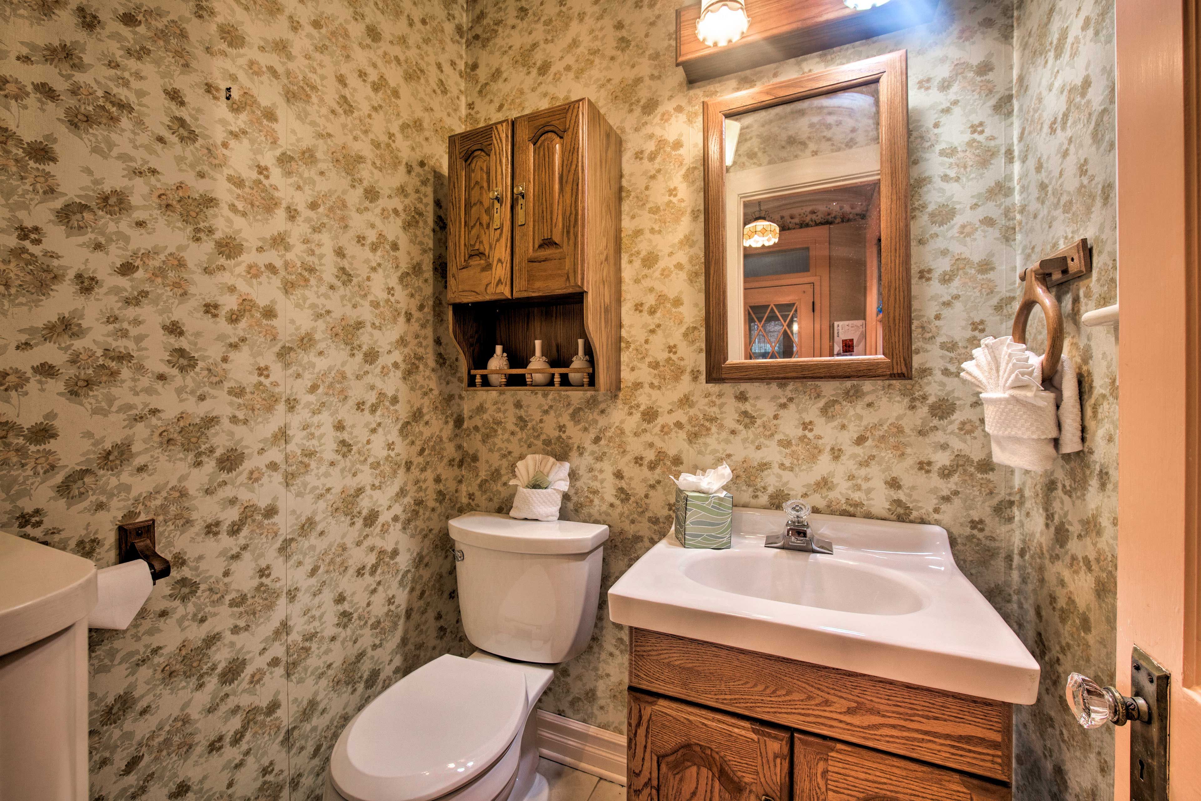 Half Bathroom | 1st Floor