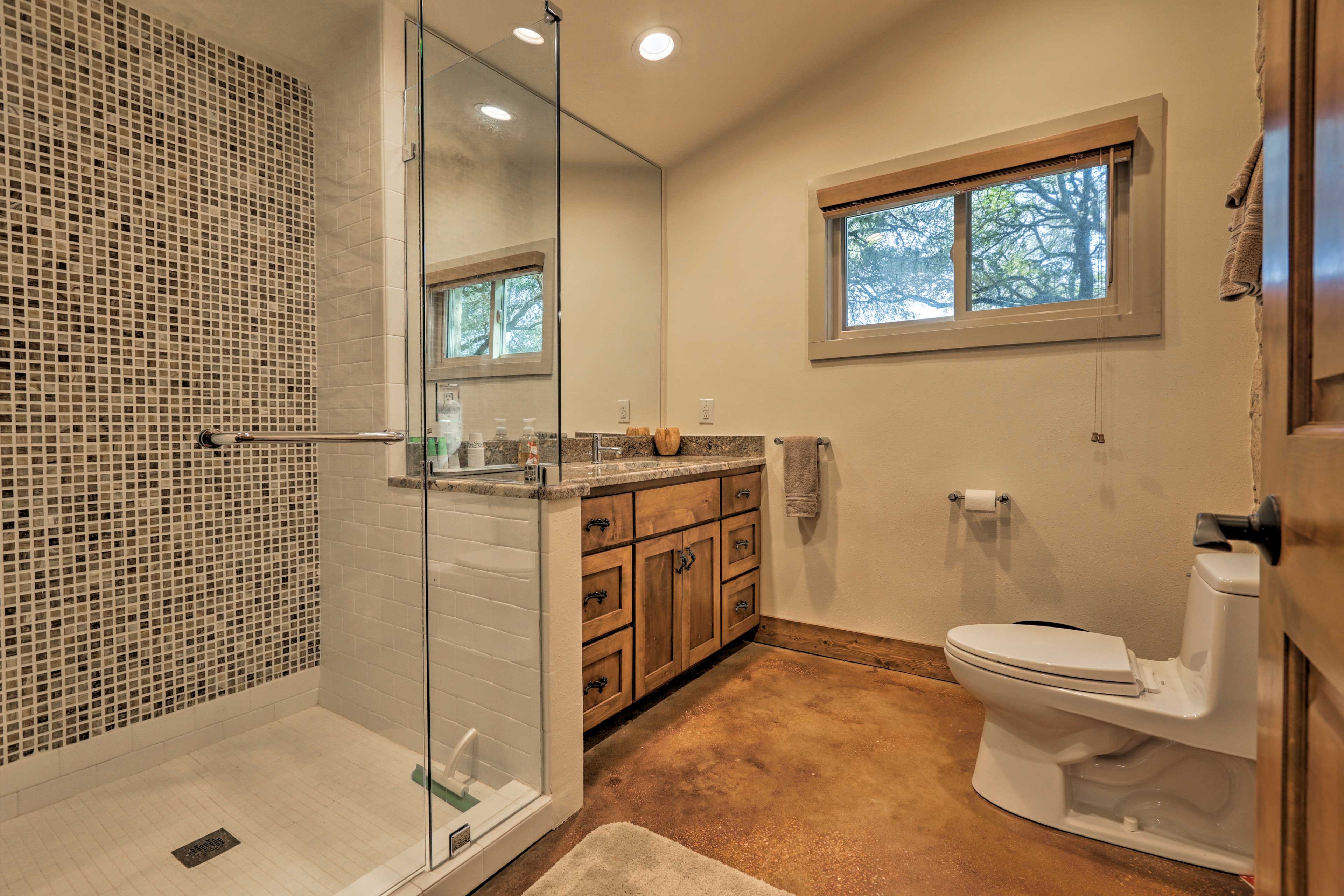 Full Bathroom