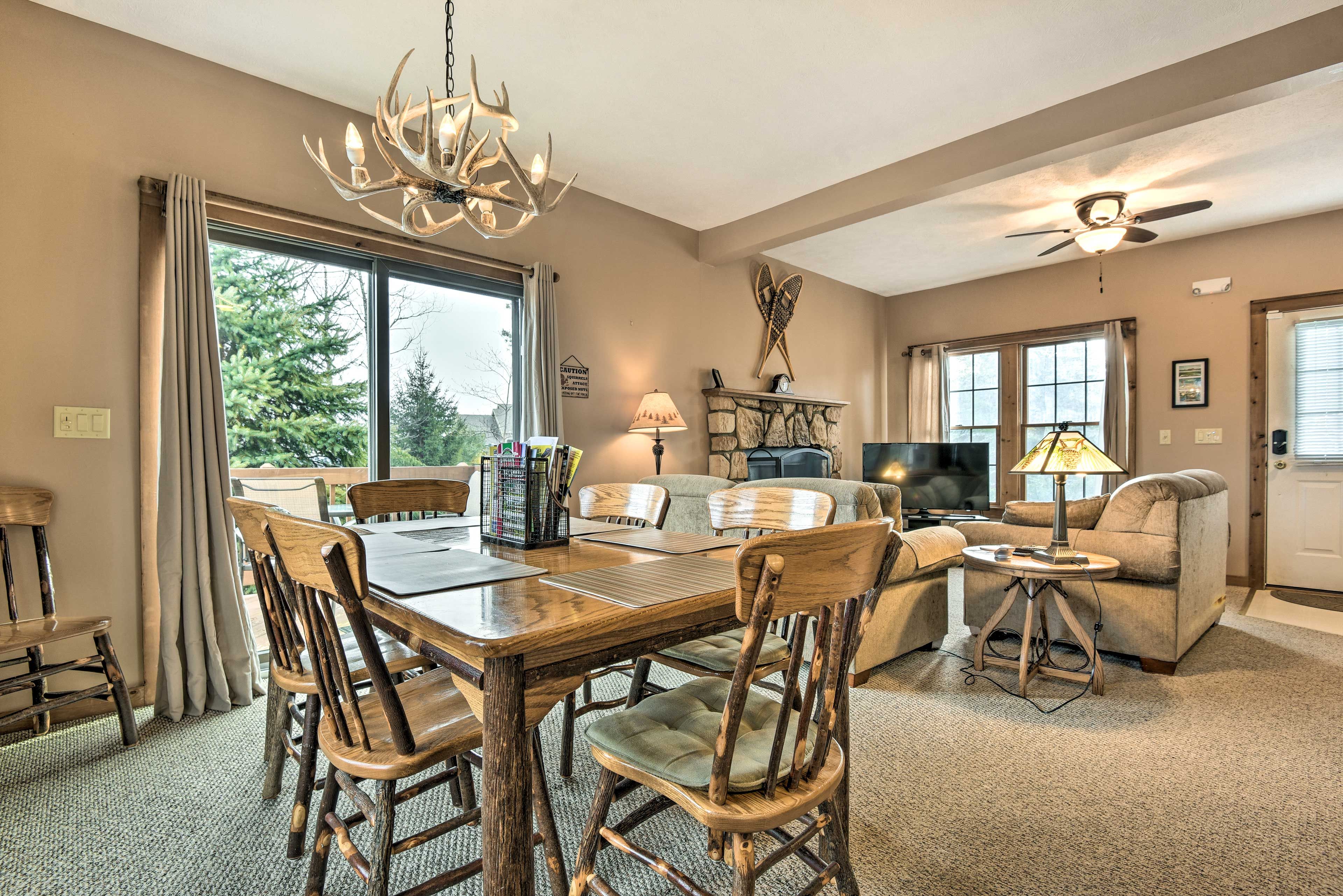 Dining Area | Open Floor Plan | Free WiFi | Central A/C & Heating