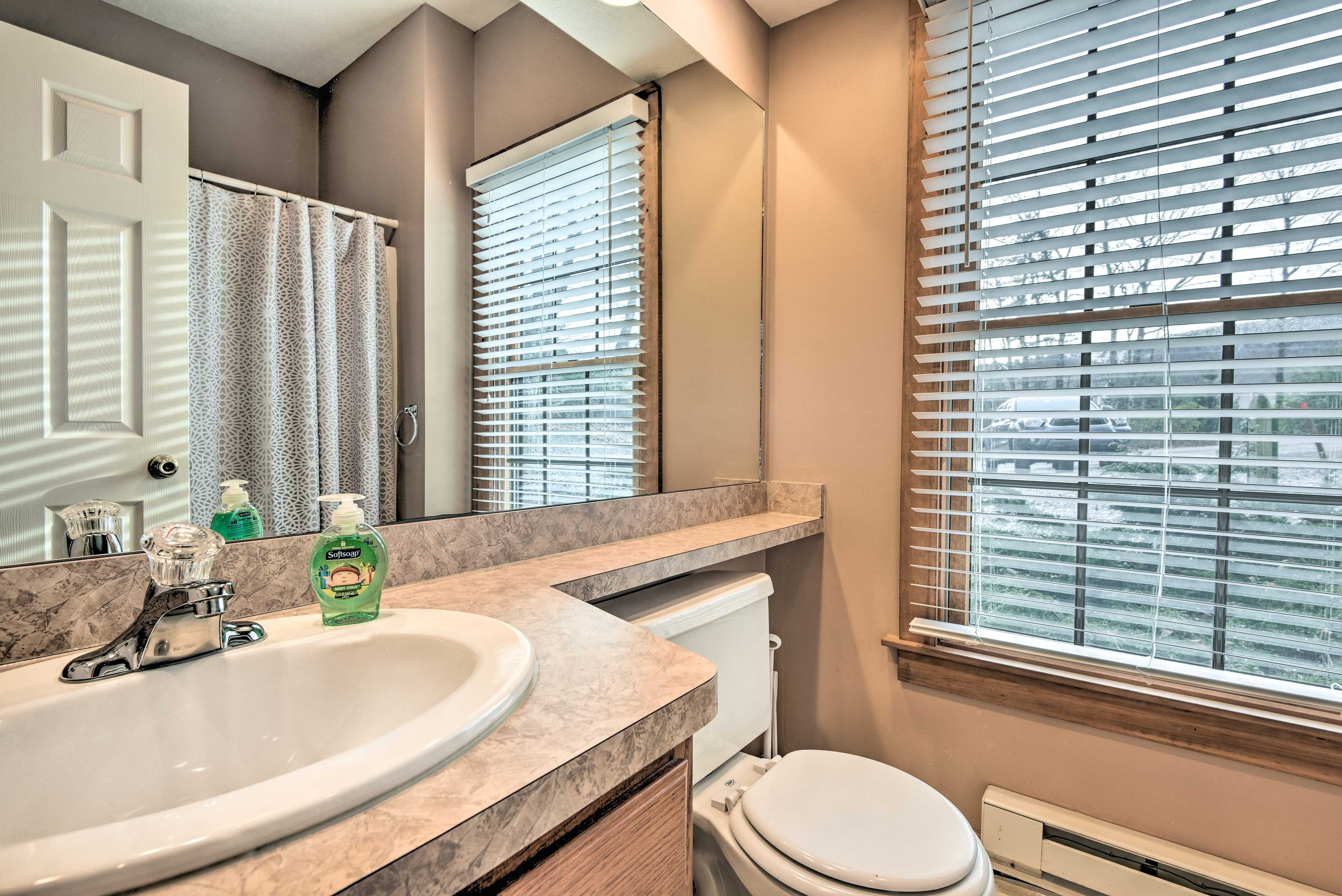 Full Bathroom