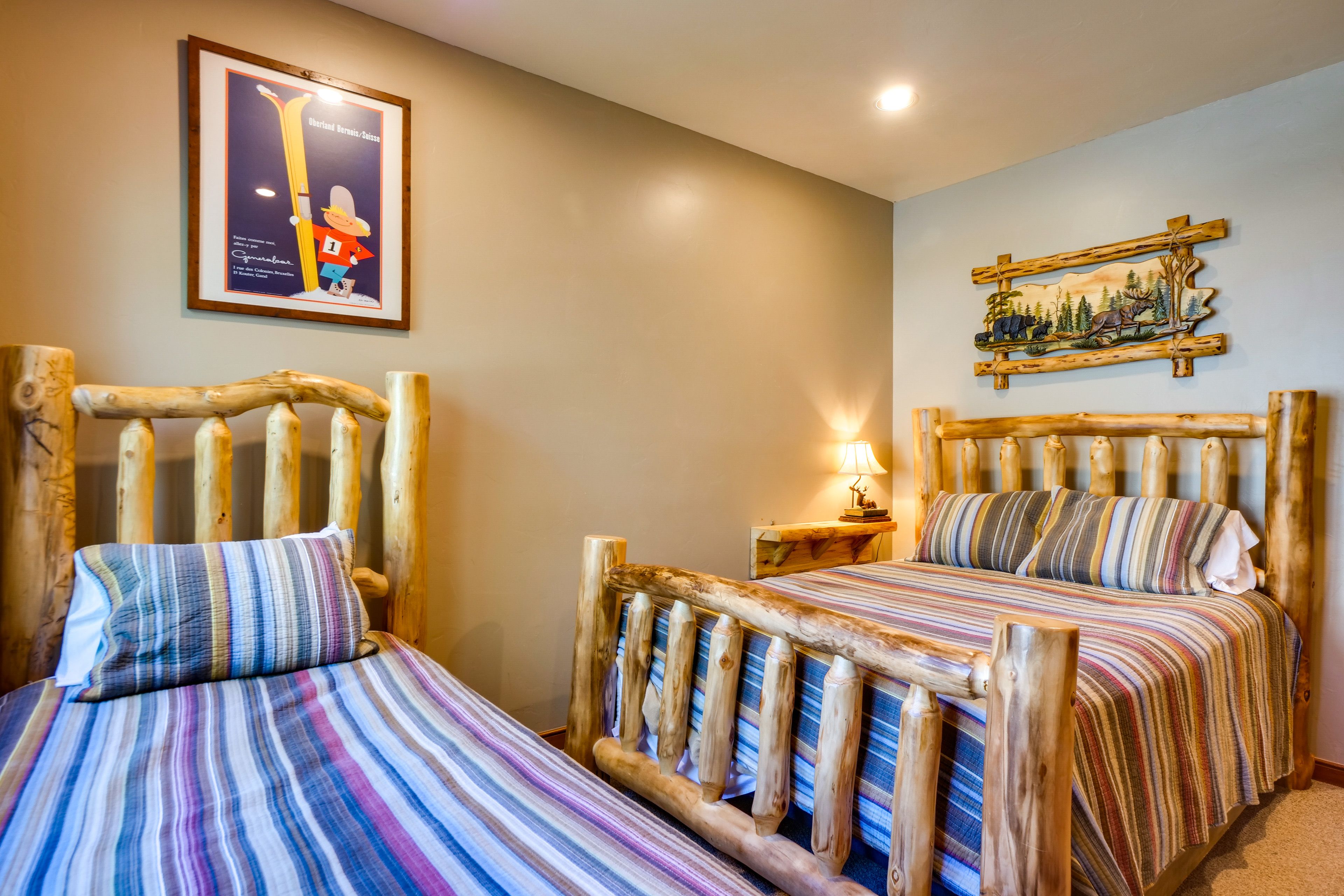 Bedroom 2 | Queen Bed | Twin Bed