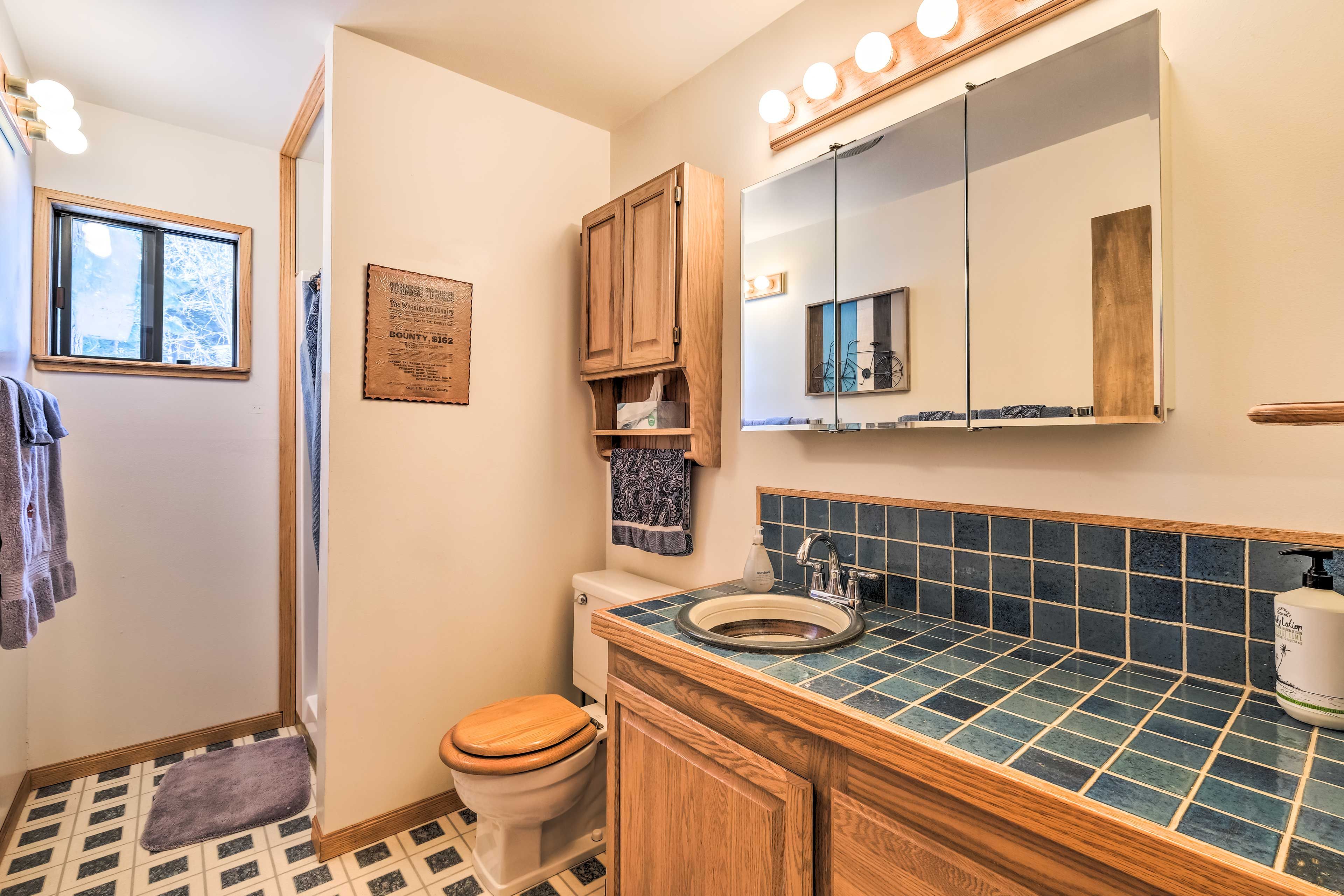 Bathroom | Towels Provided