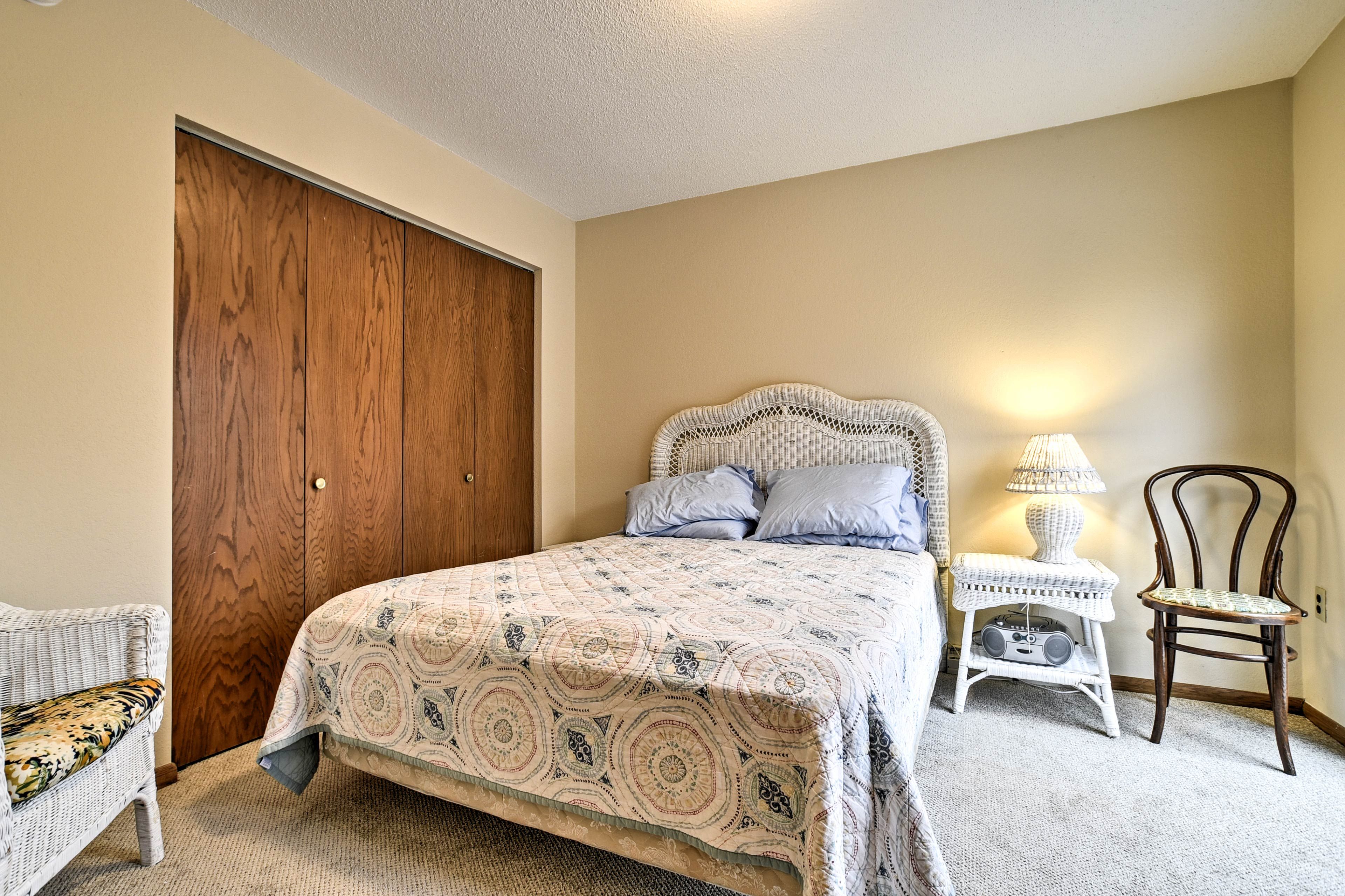 Bedroom 2 | Full Bed