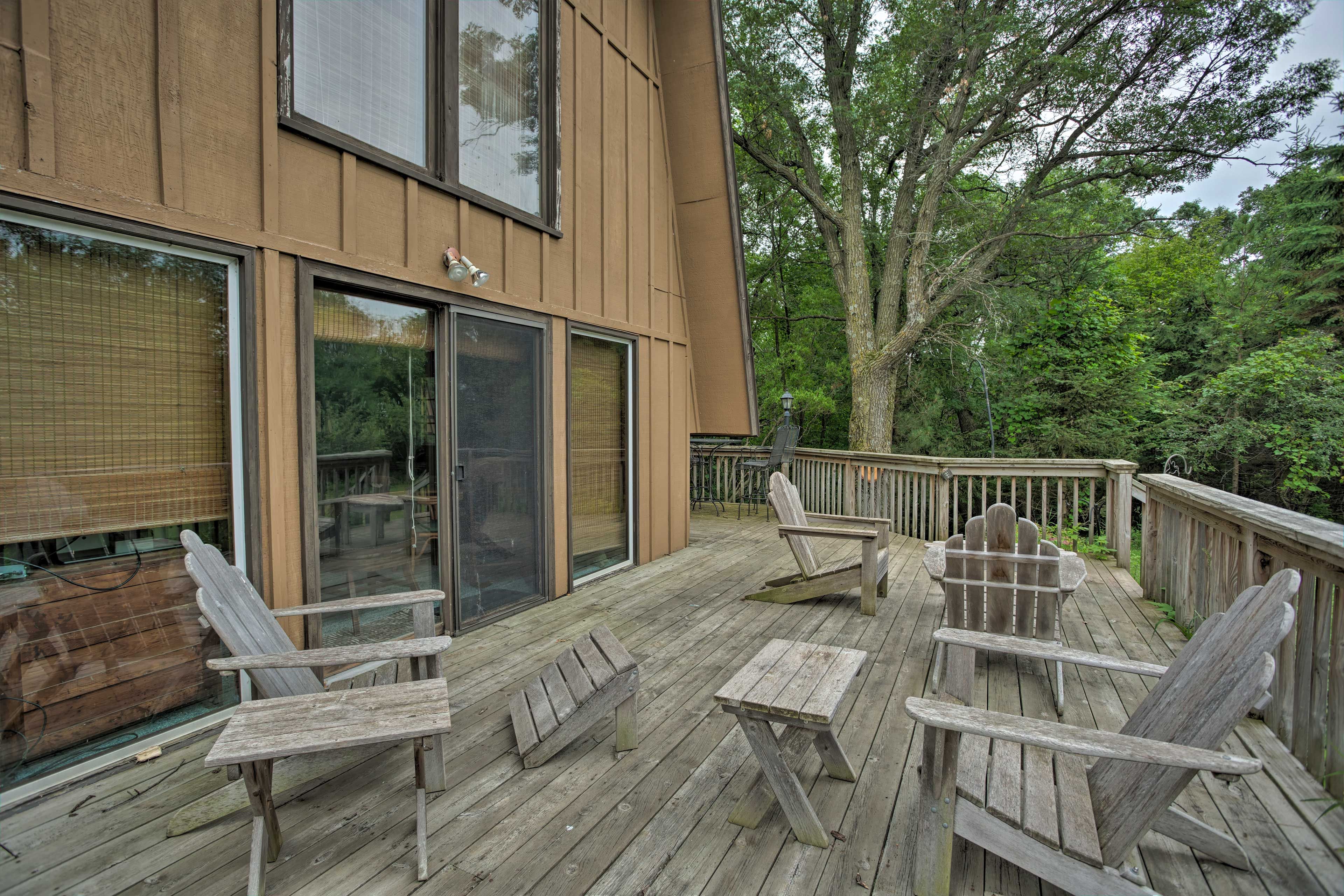 Wraparound Deck