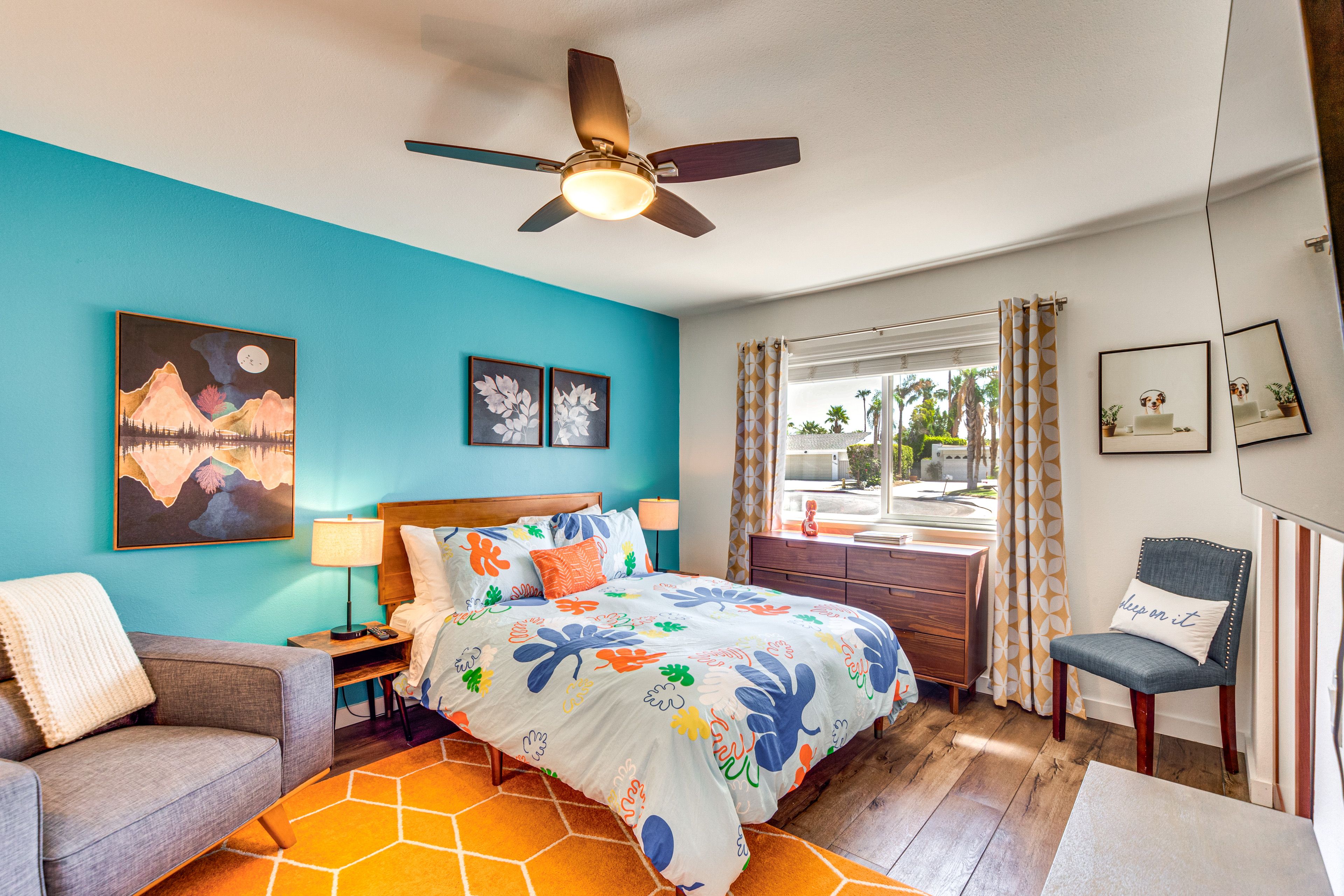 Bedroom 3 | Queen Bed | Smart TV