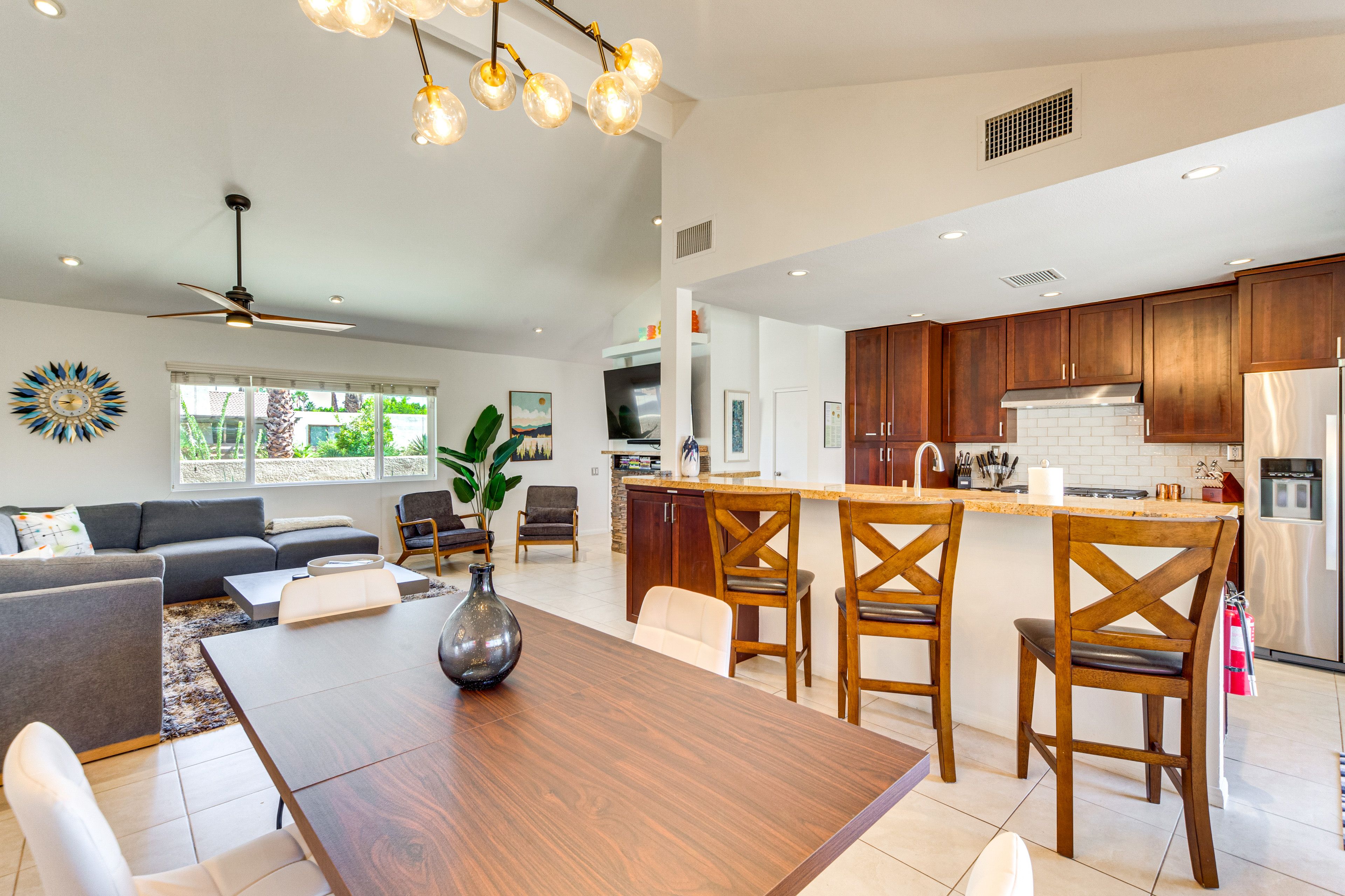 Dining Area | Dishes & Flatware Provided | Coffee Bar