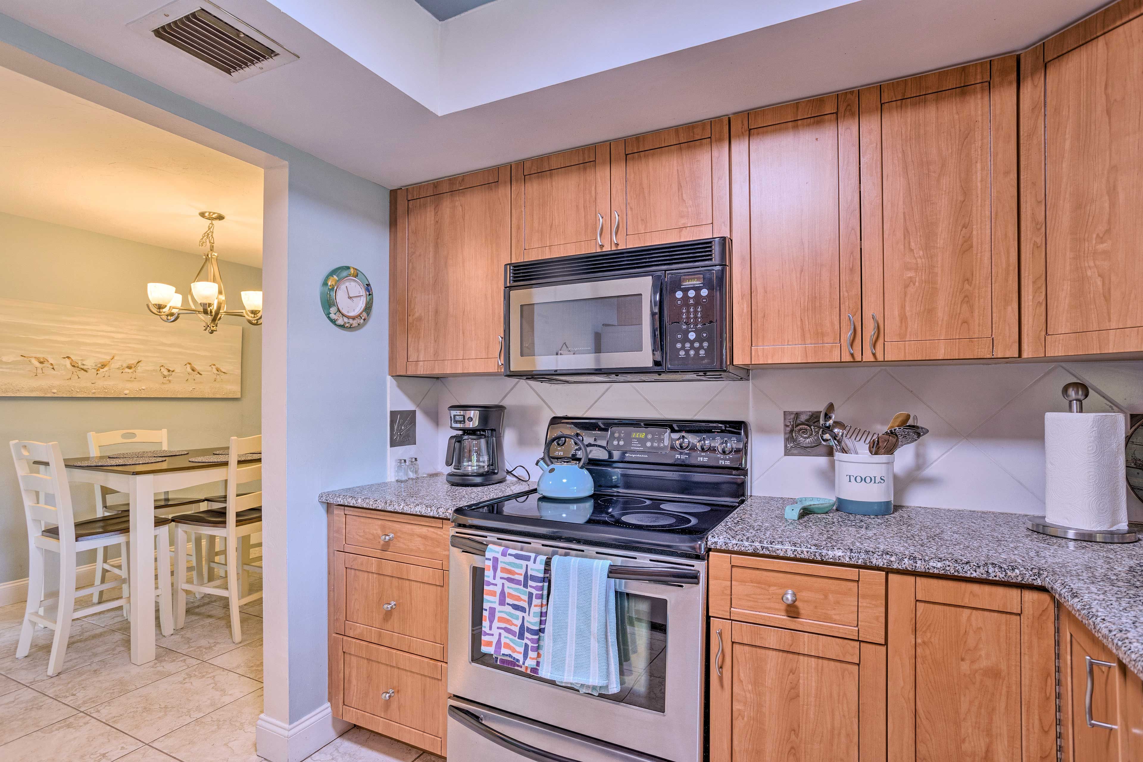 Kitchen | Cooking Basics | Crockpot | Coffee Grinder | Blender | Spices