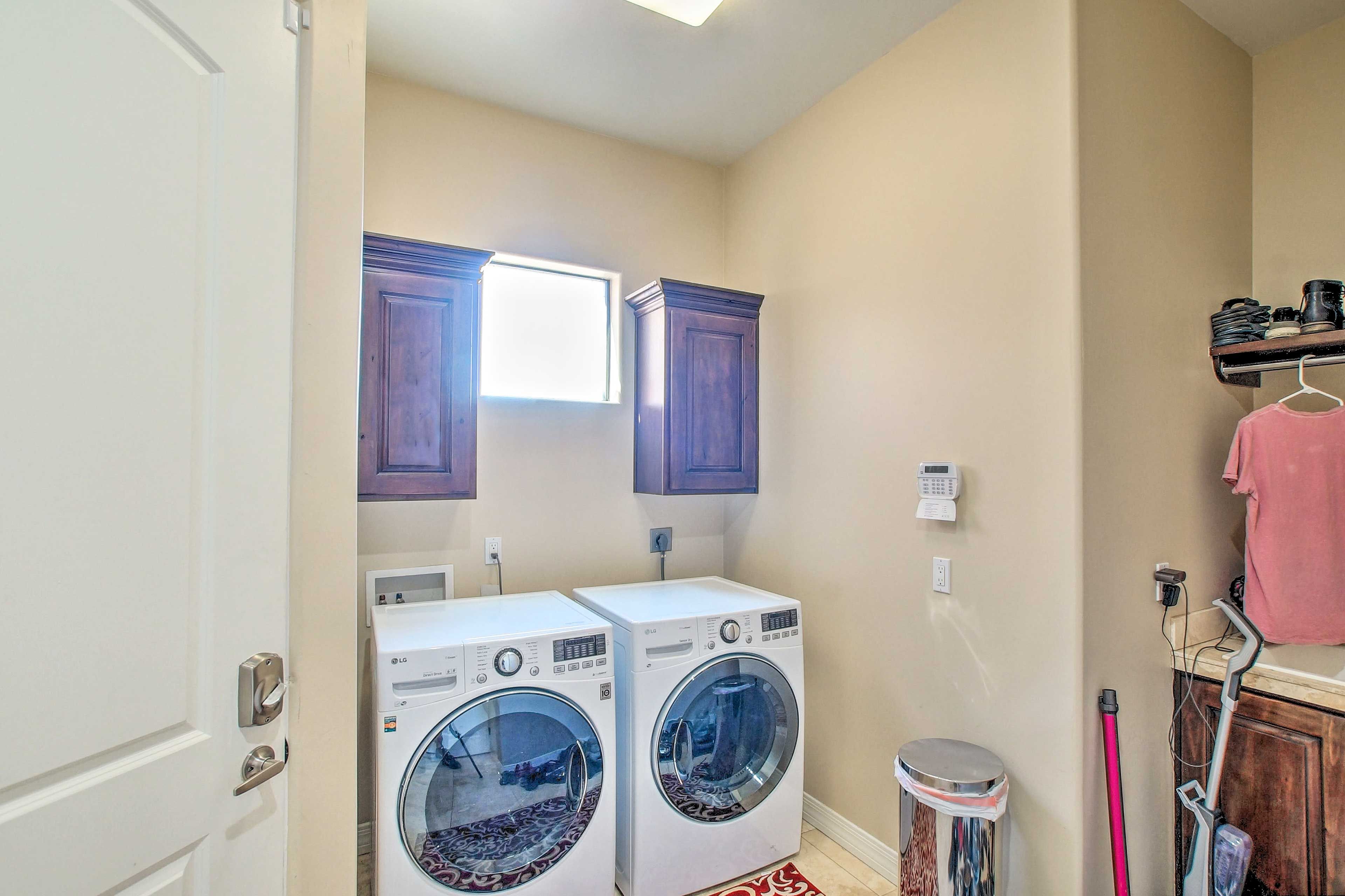 Laundry Room | Full-Sized Washer & Dryer