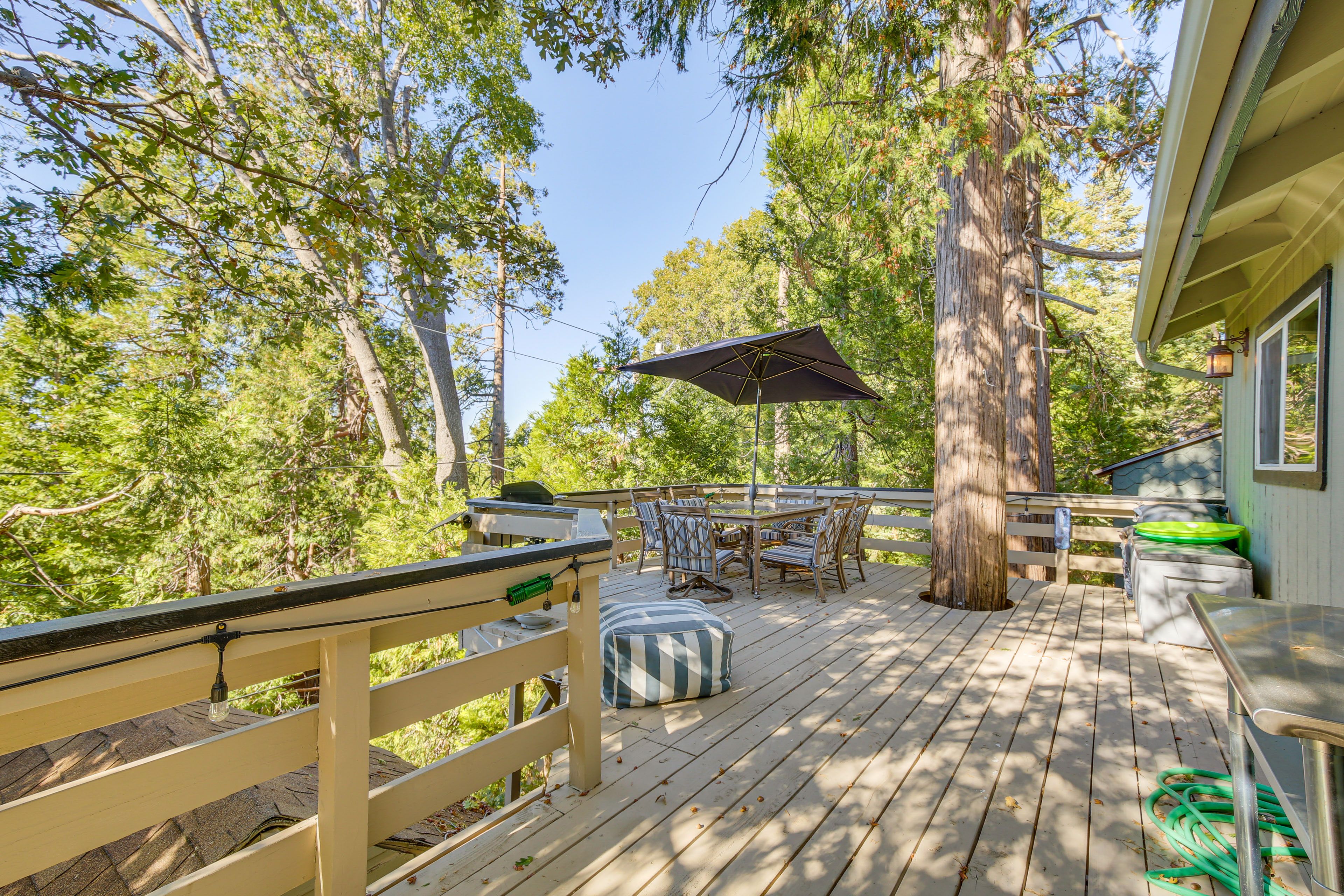 Furnished Deck