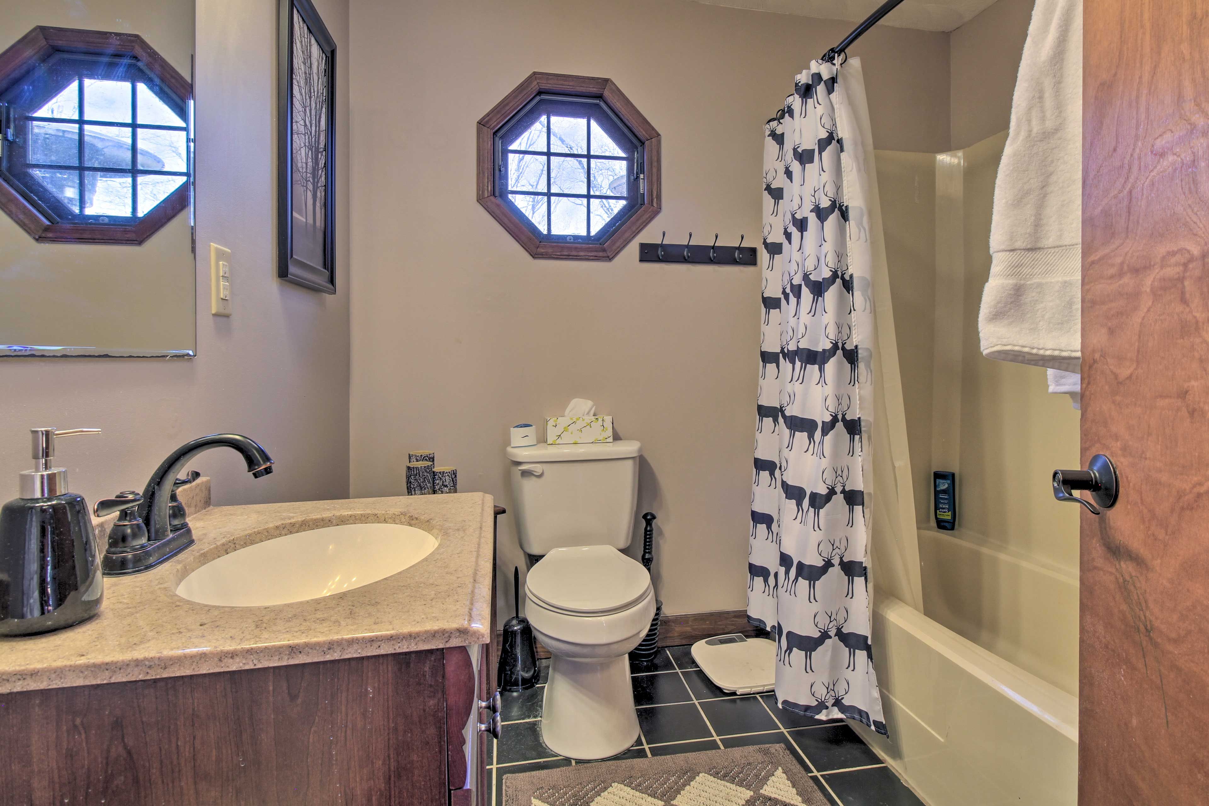 Cabin 1 | Full Bathroom | Main Level | Towels Provided
