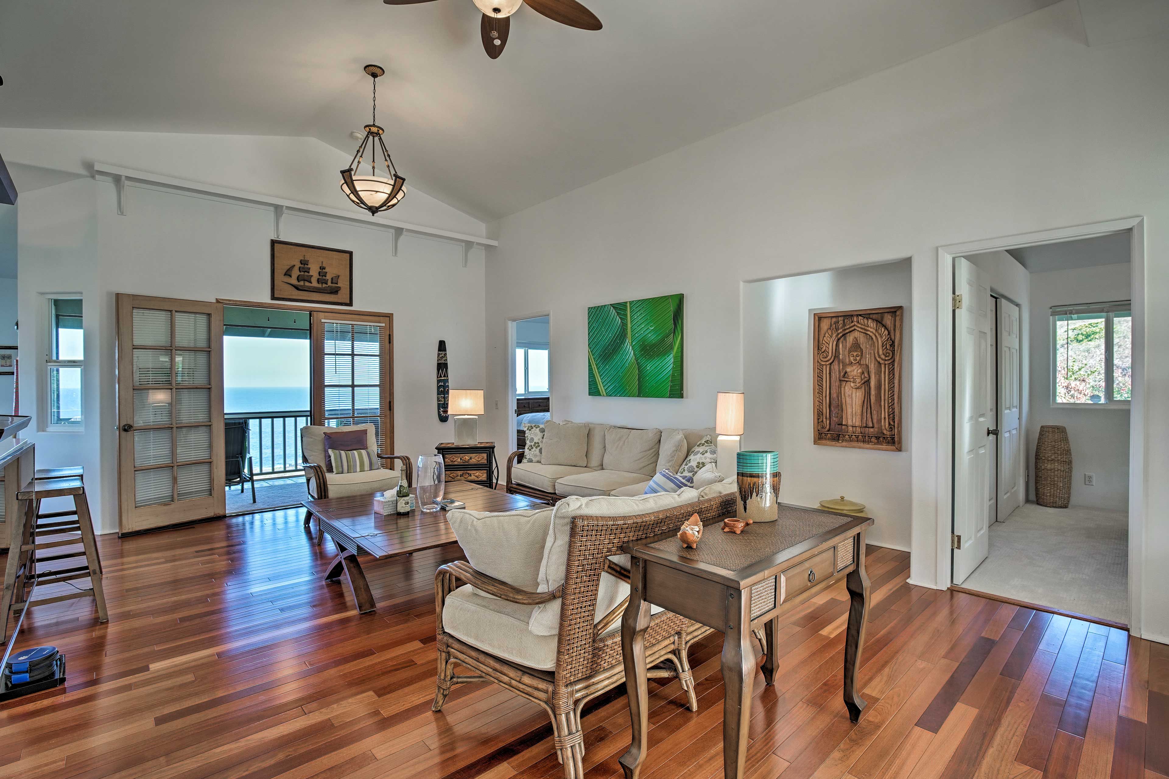 The spacious interior comfortably hosts 6 guests amid 1,600 square feet.