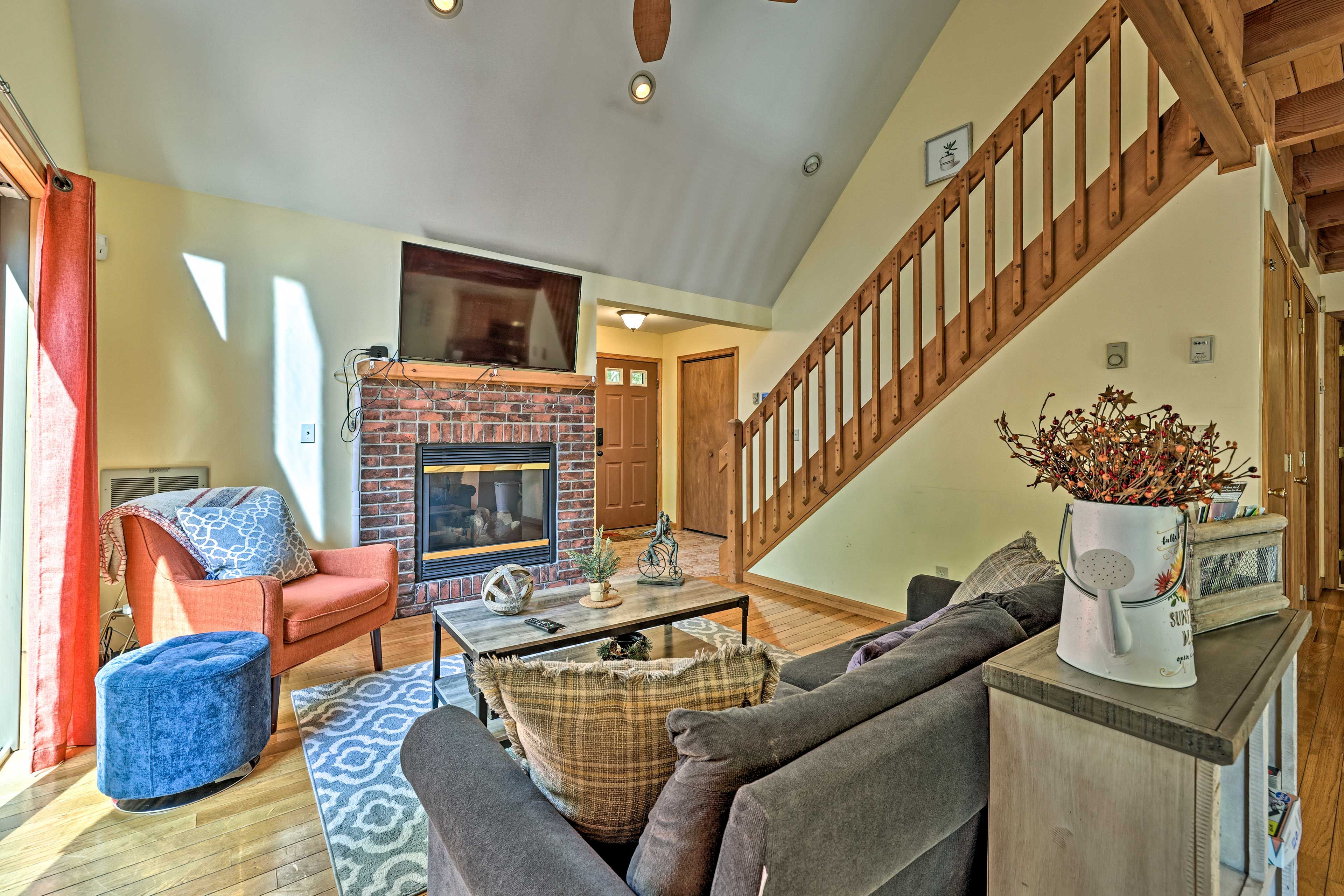 Living Room | Main Level | Sleeper Sofa