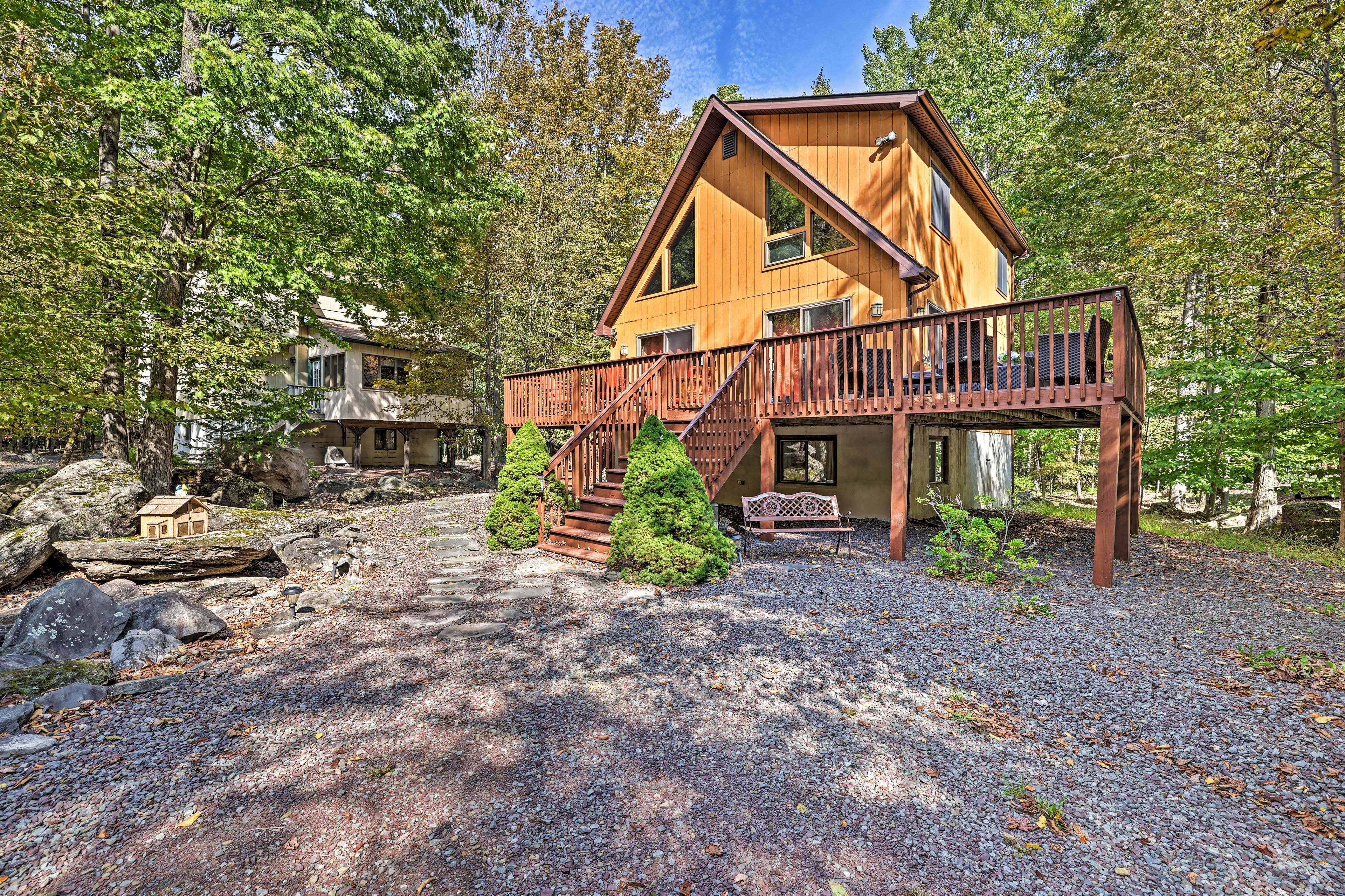 Cabin Exterior | 2,188 Sq Ft