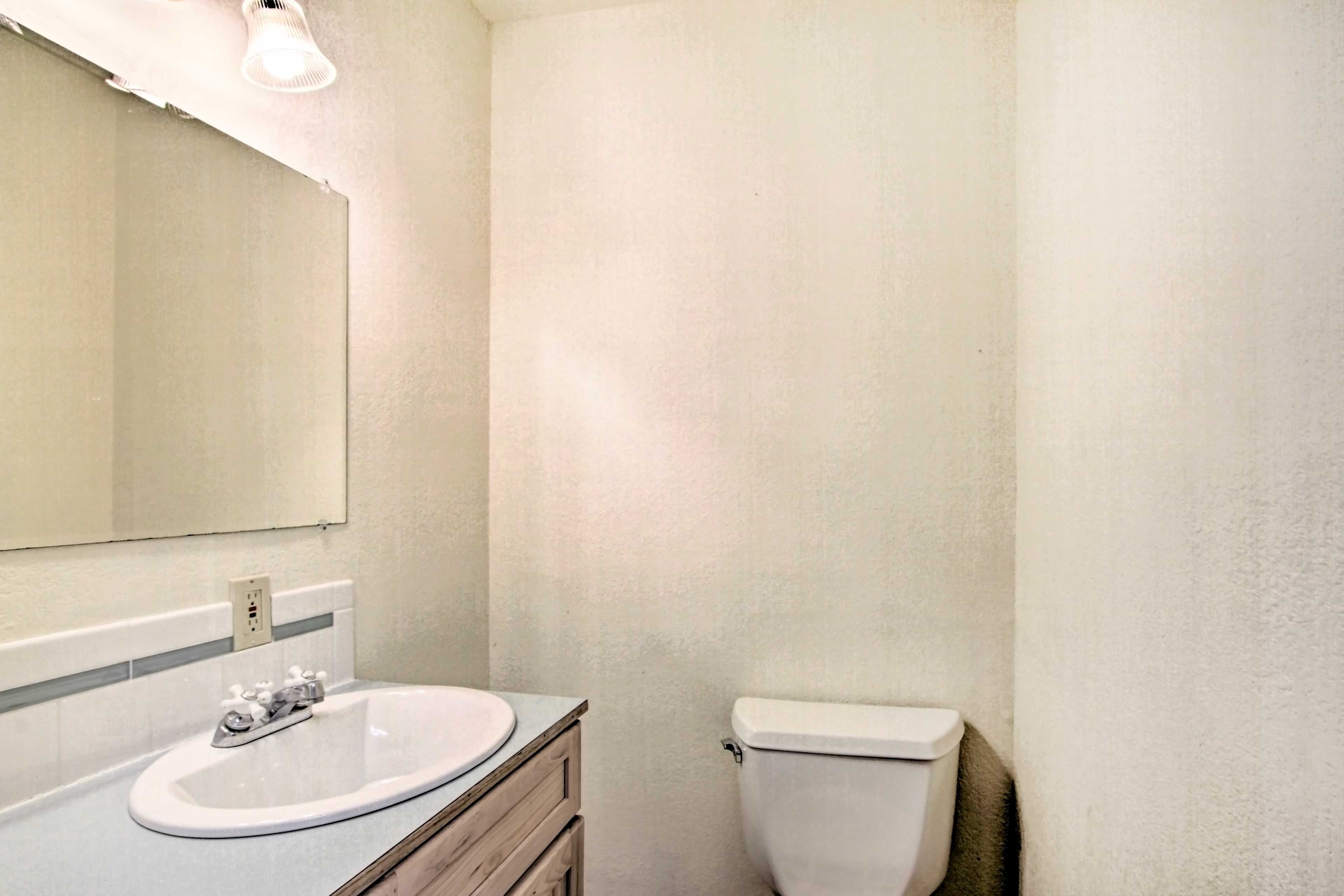 Half Bathroom | 1st Floor