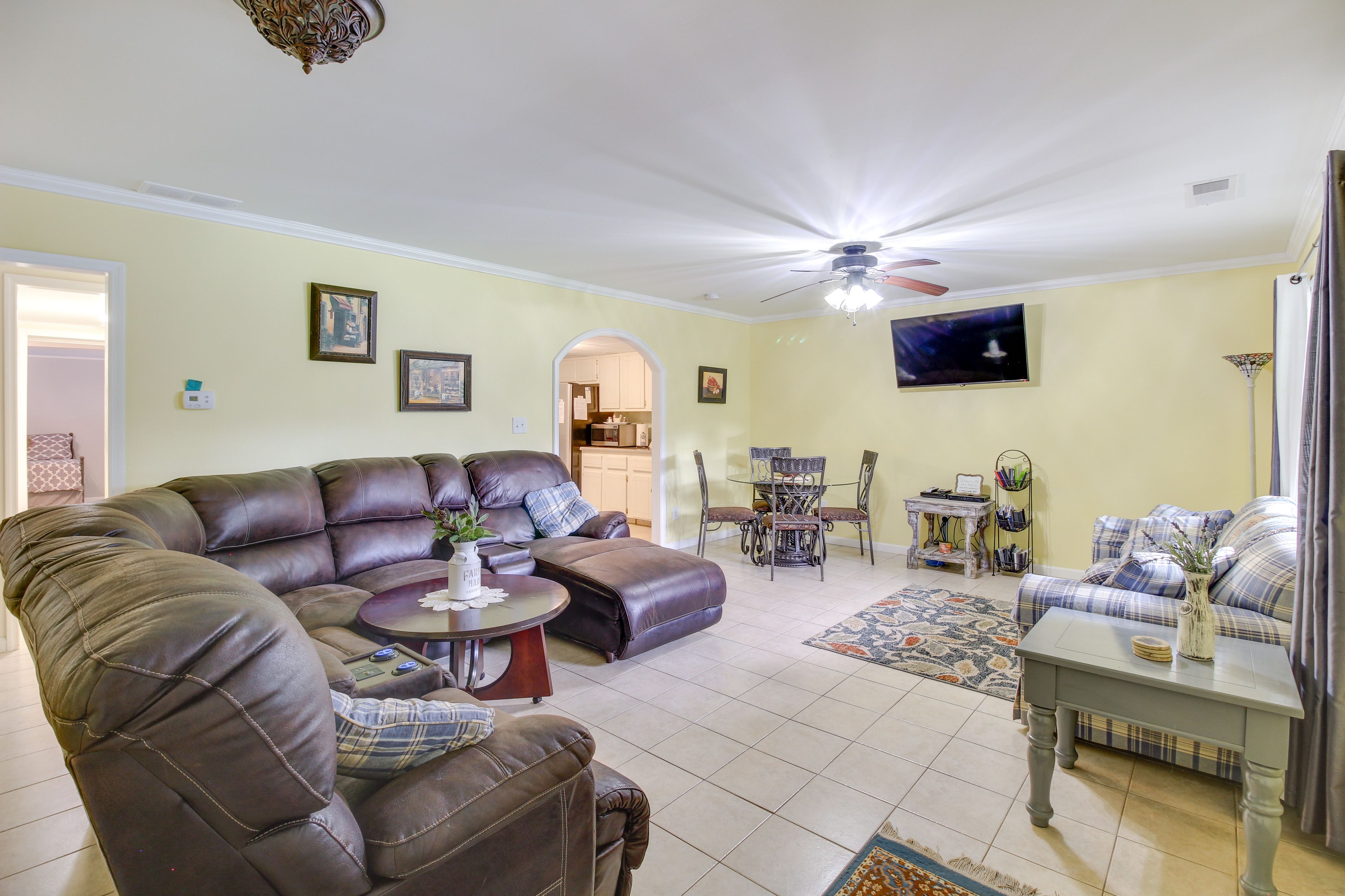 Basement Unit Interior | Pet Friendly w/ Fee