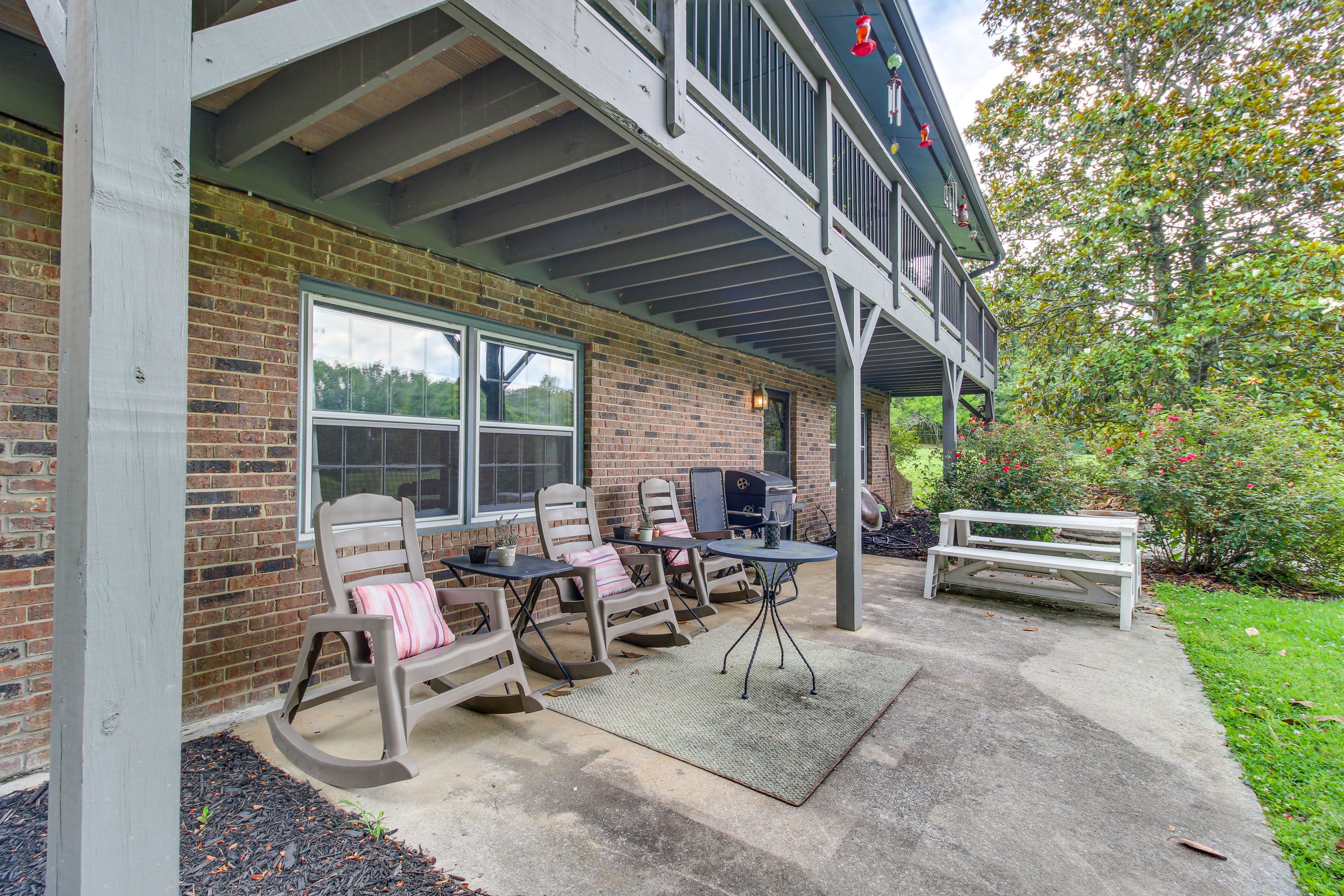 Patio | Grill | Outdoor Dining