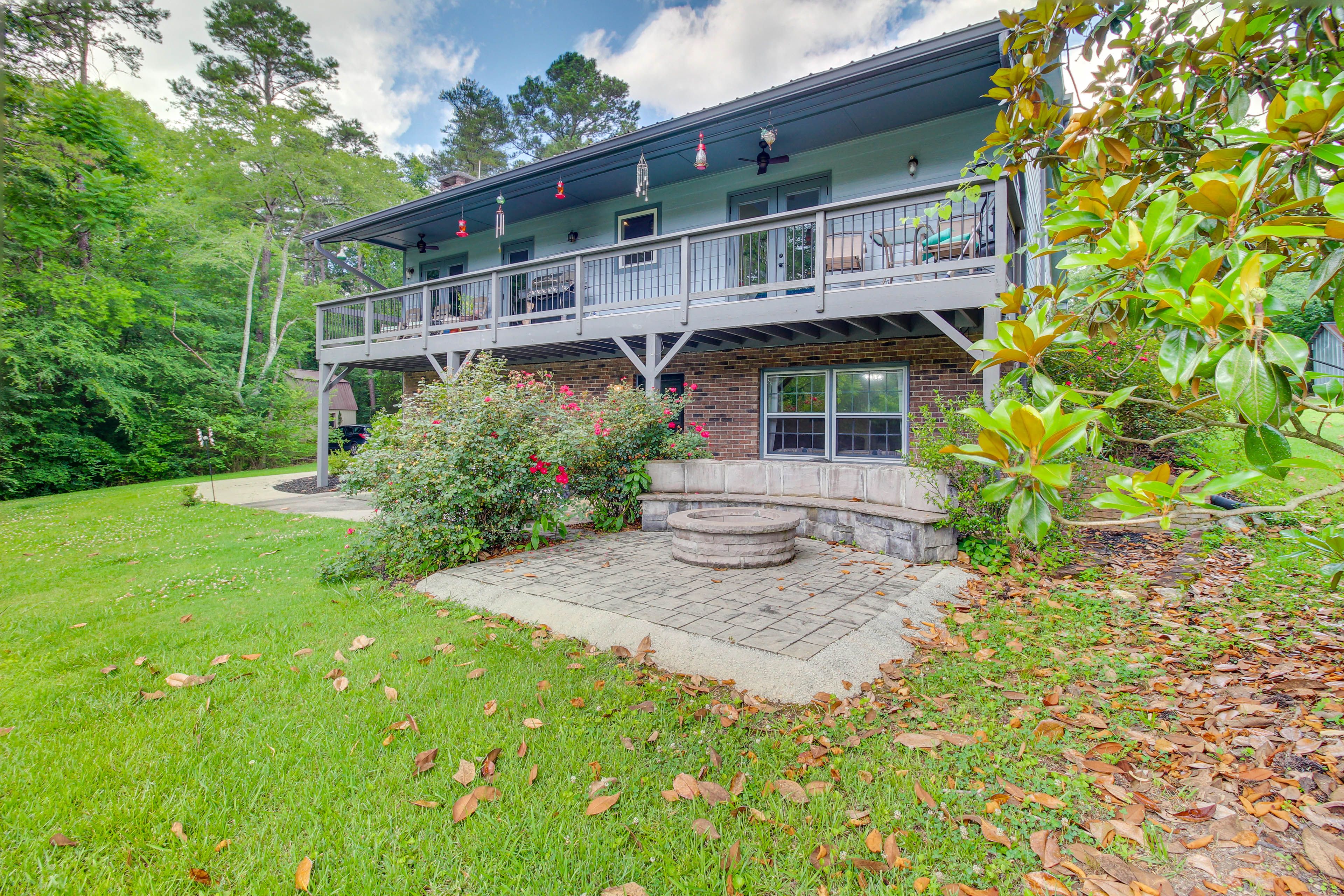 Kingston Vacation Rental | 2BR | 1BA | 1,500 Sq Ft | Step-Free Access