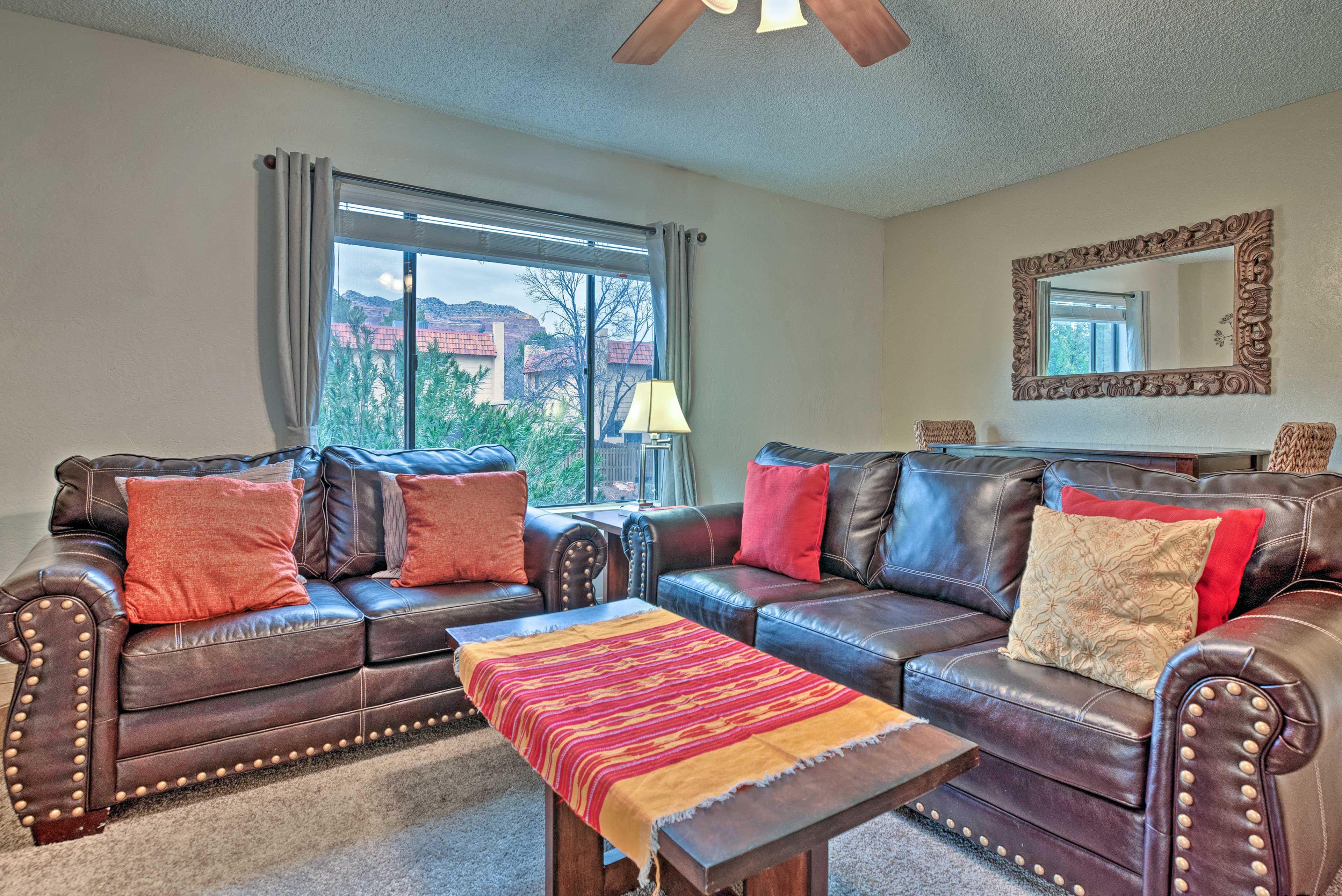 A Southwestern flair highlights this comfortable, mountain-view space.