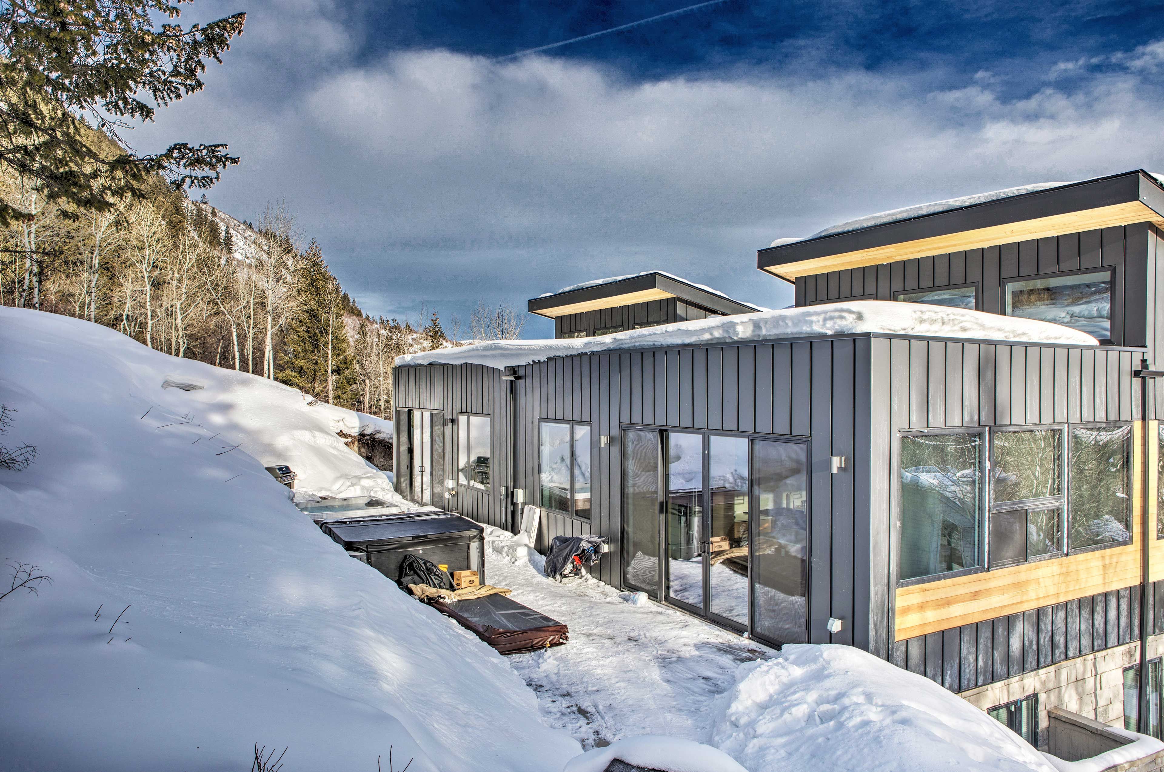 Exterior | Private Deck