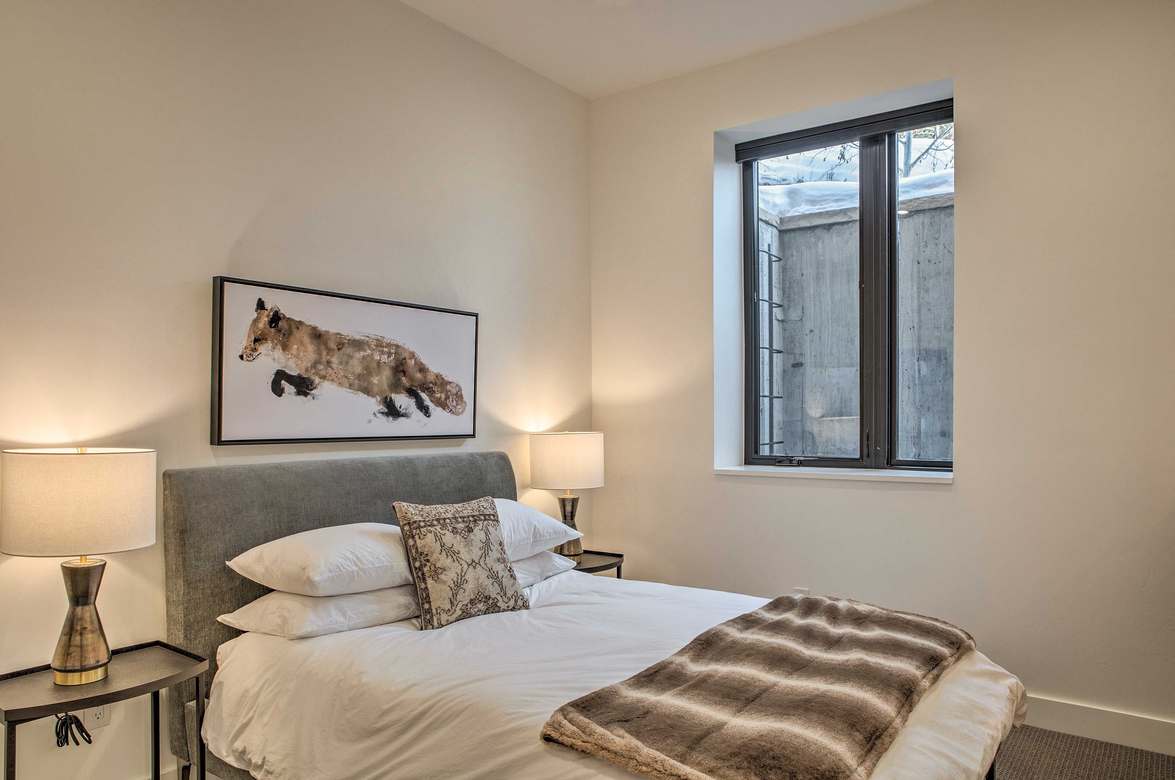 Bedroom 3 | Queen Bed