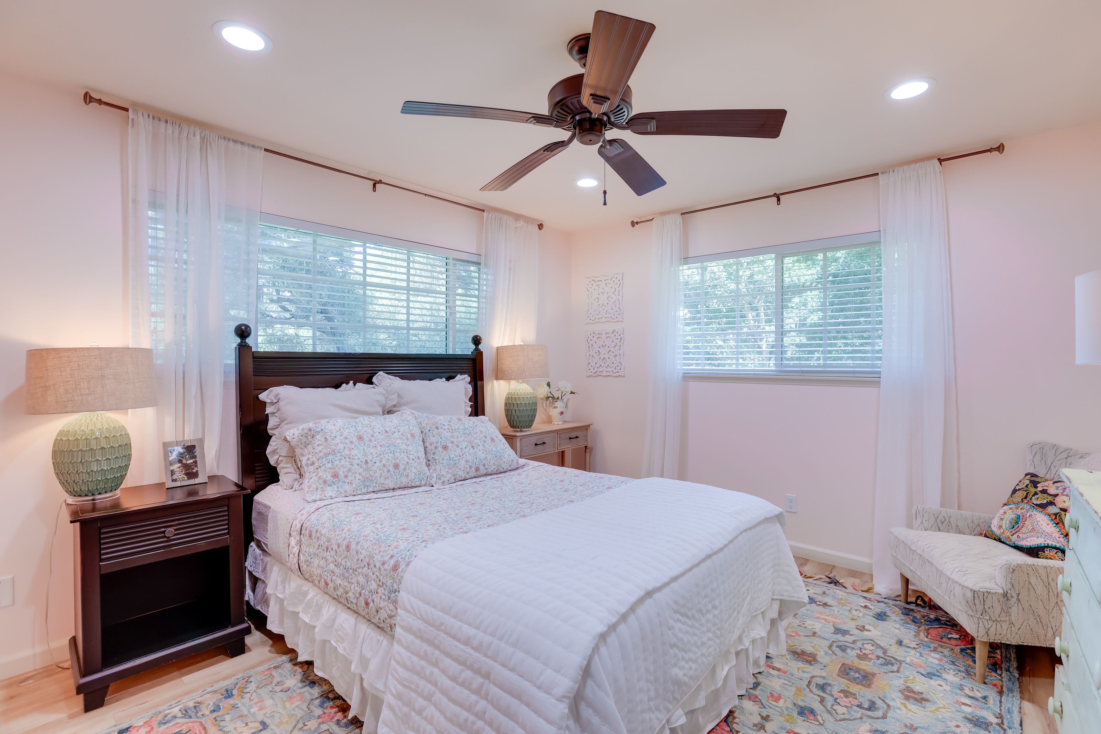 Bedroom 2 | Queen Bed