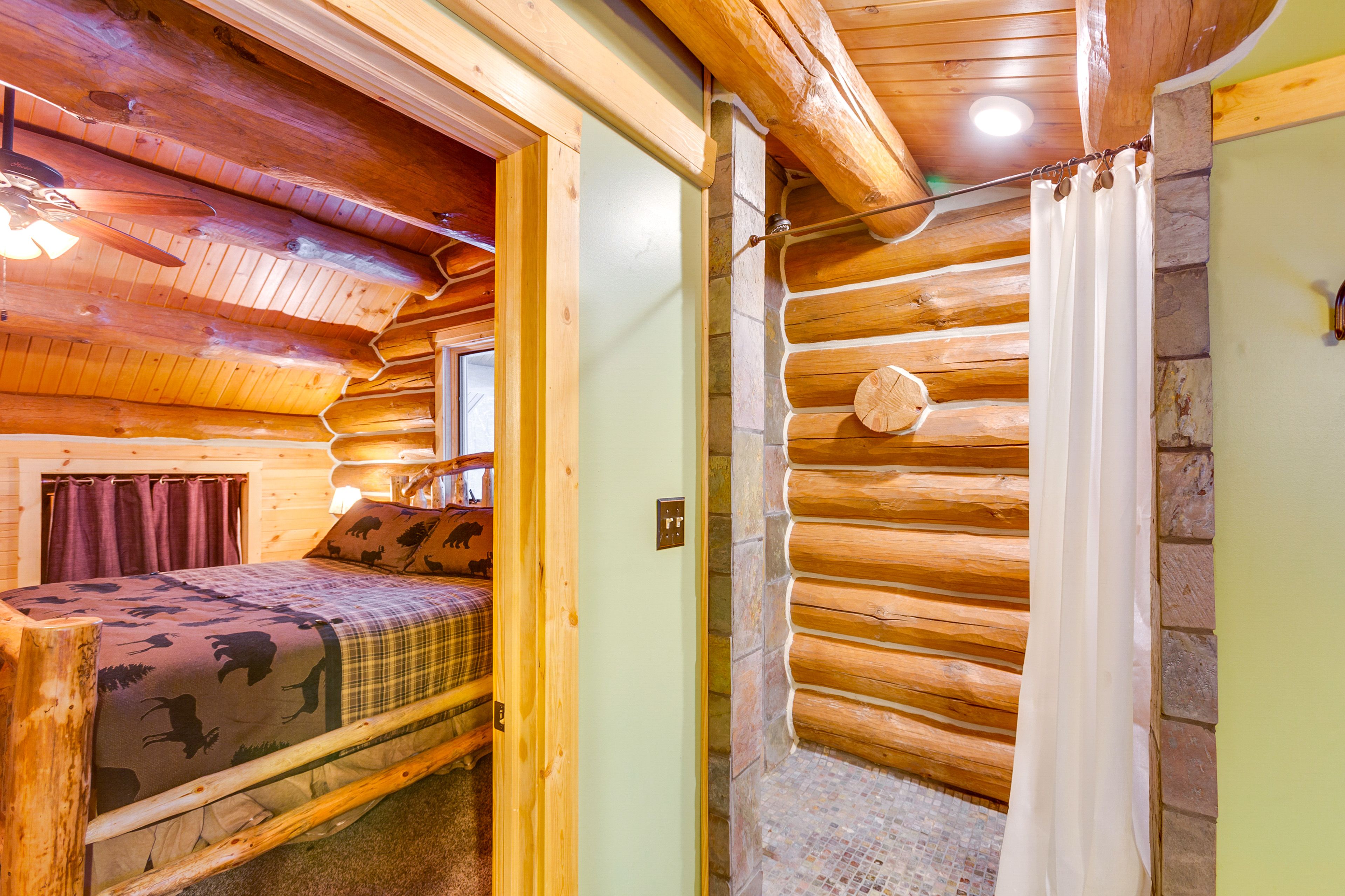 Full Bathroom | 2nd Floor