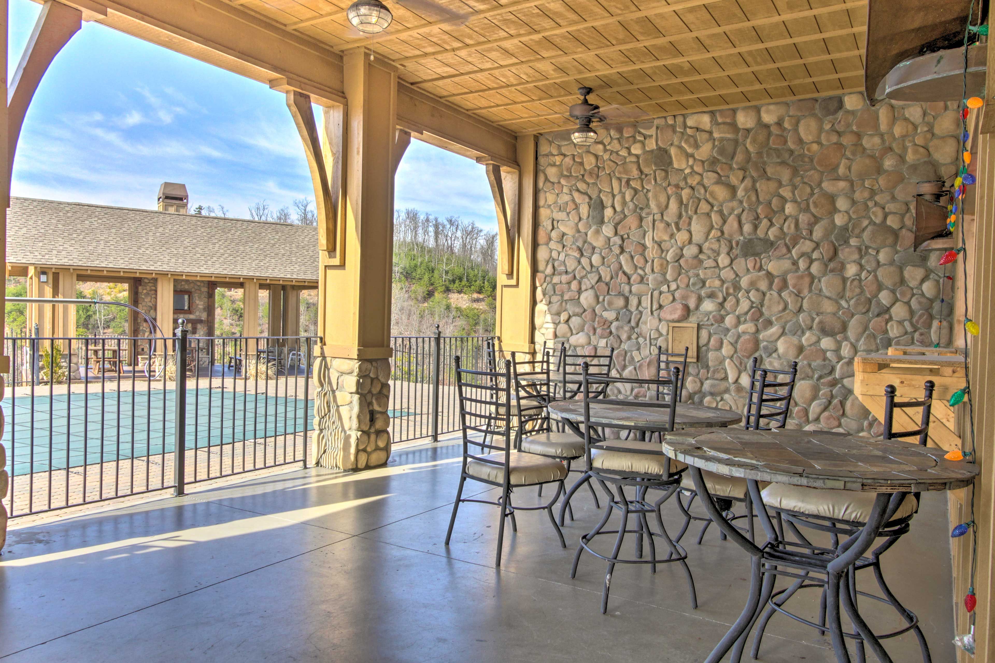 Community Pool (Seasonal)