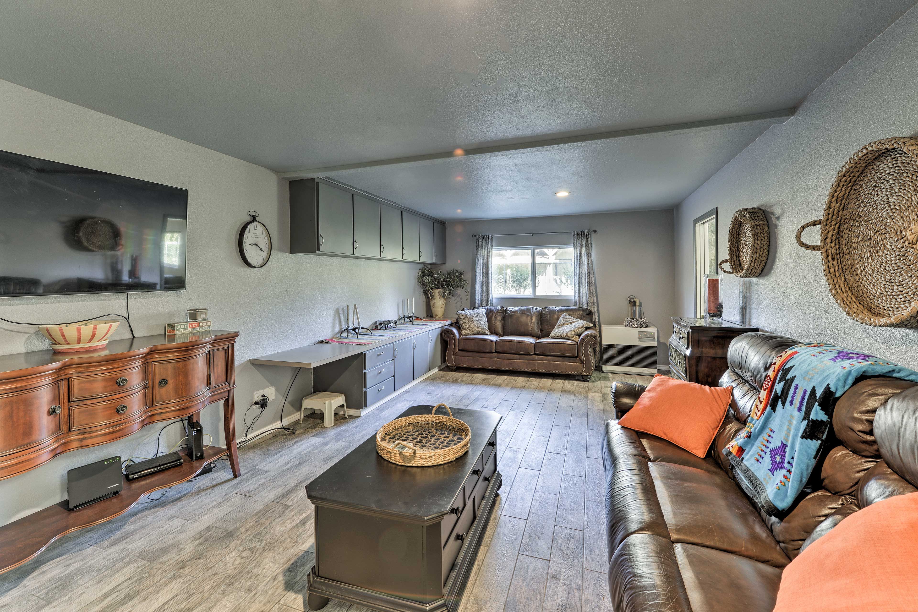 Family Room | Smart TV