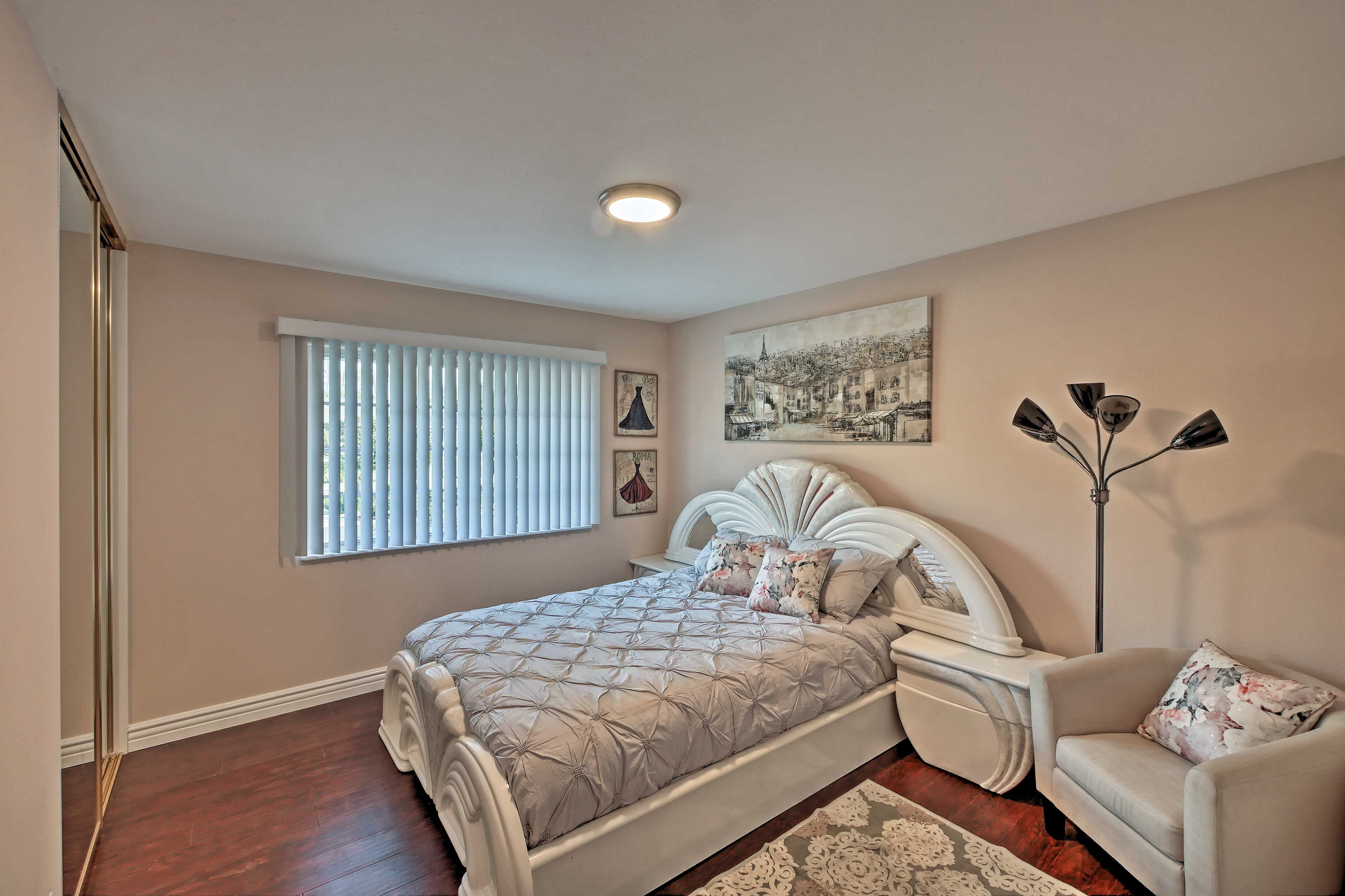 The 3rd bedroom offers a queen-sized bed and spacious double-door closet.