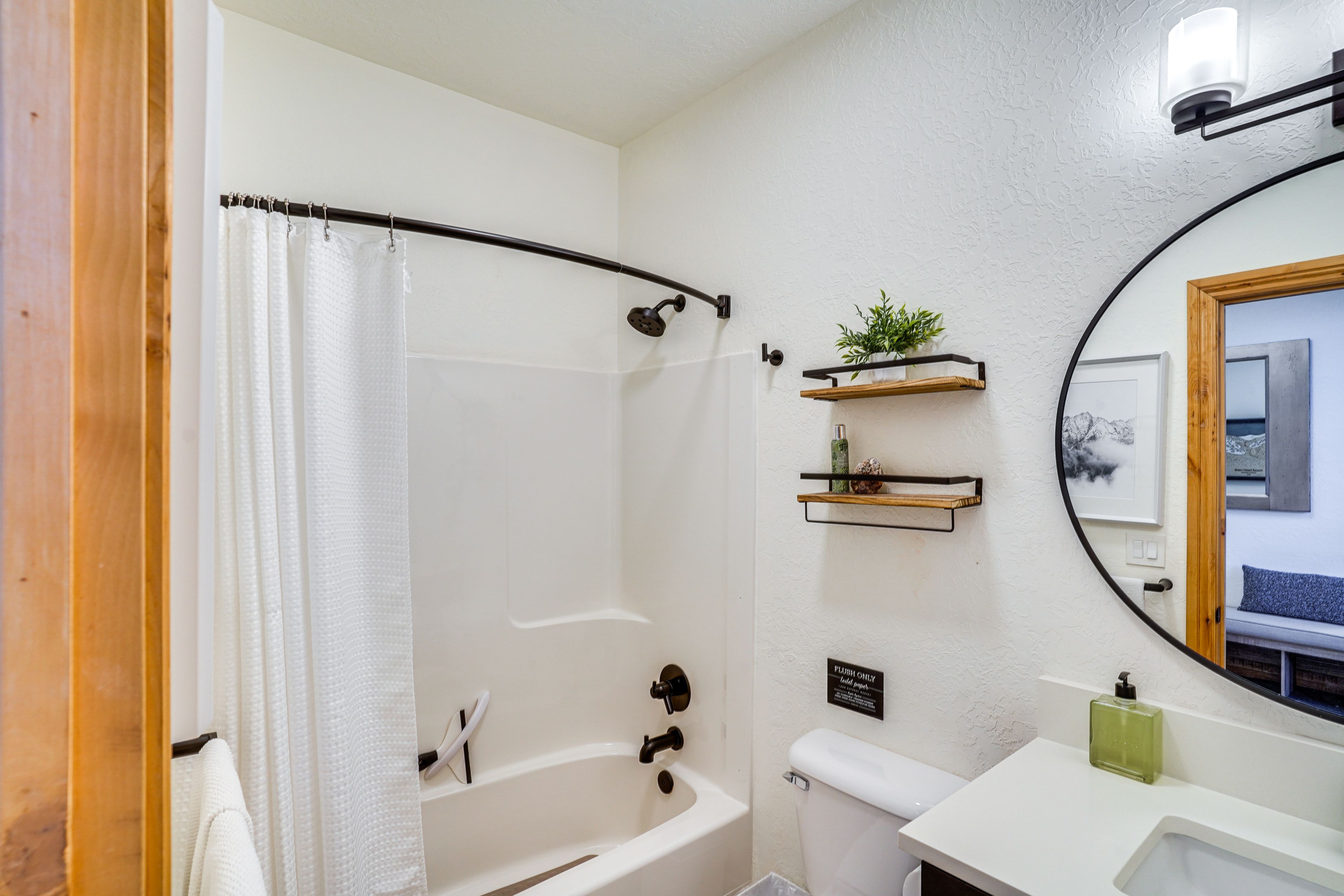 Full Bathroom