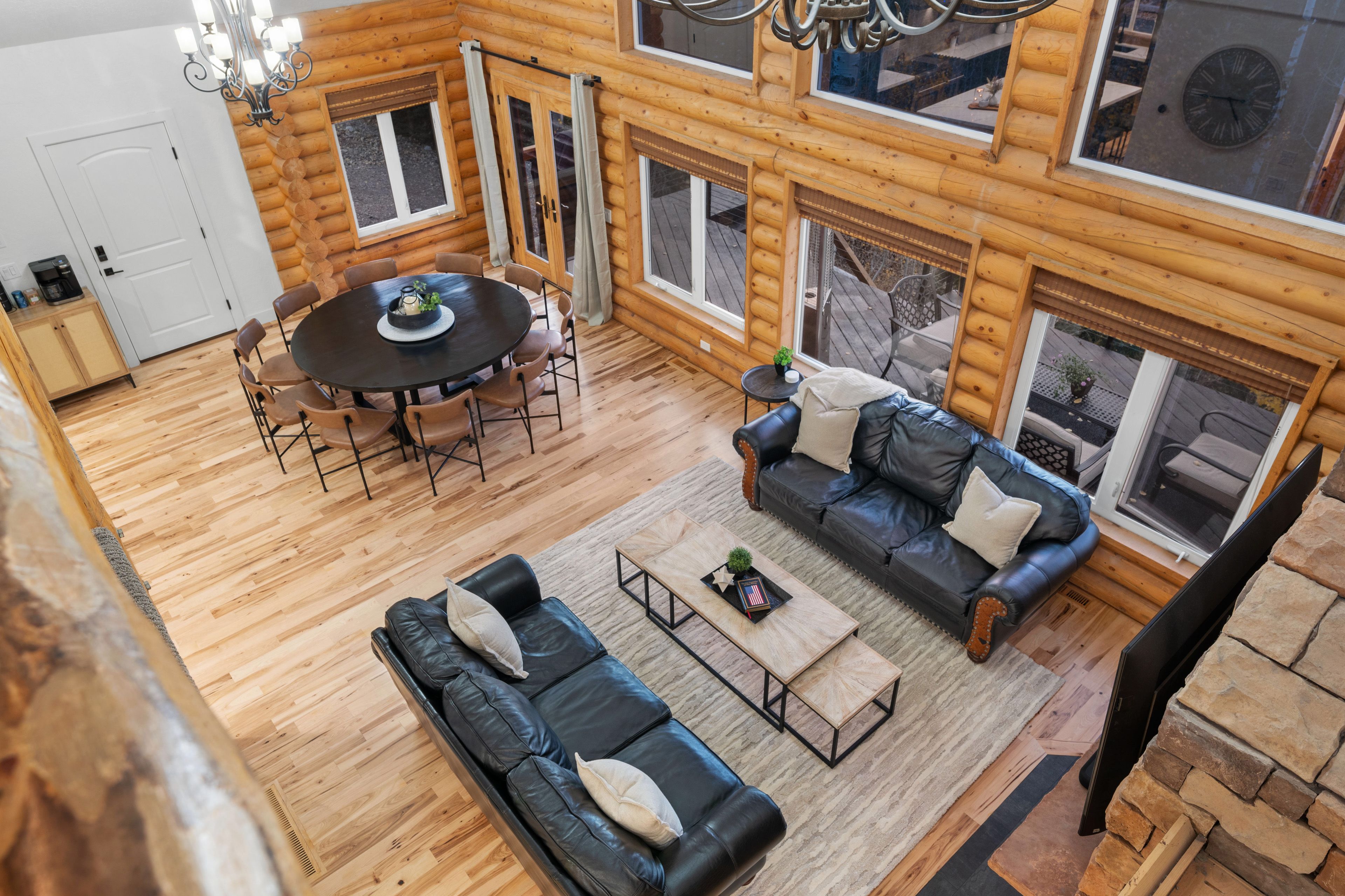 Living Area | Free WiFi | Smart TV