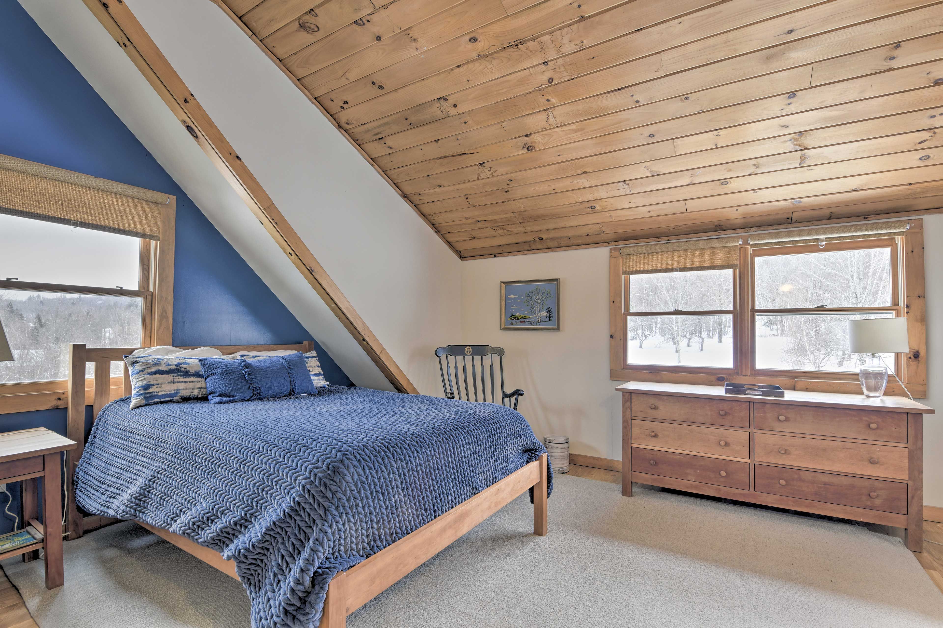 Bedroom 4 (Mountain Room) | Full Bed | Twin Bunk Bed