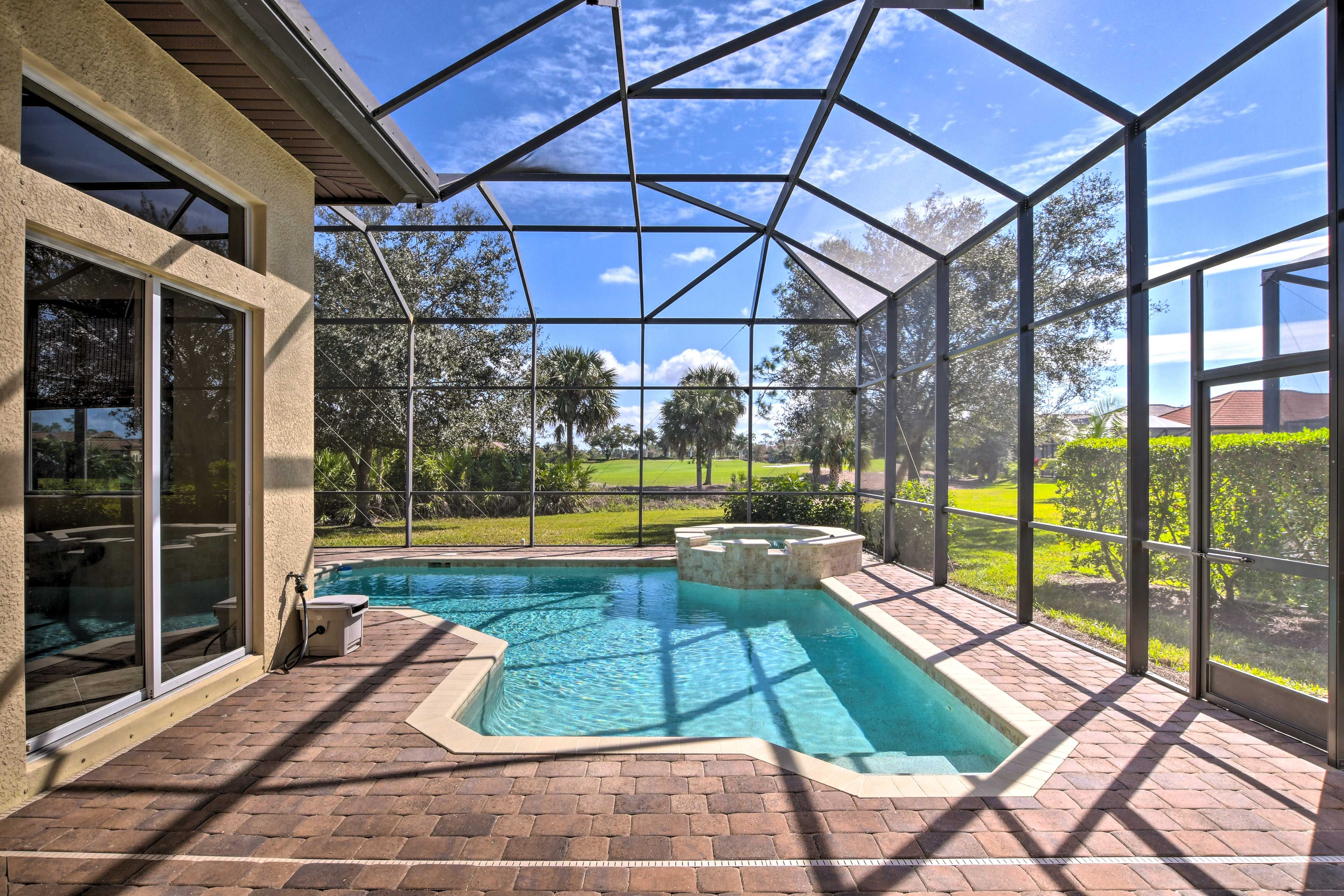 Lanai | Outdoor Pool