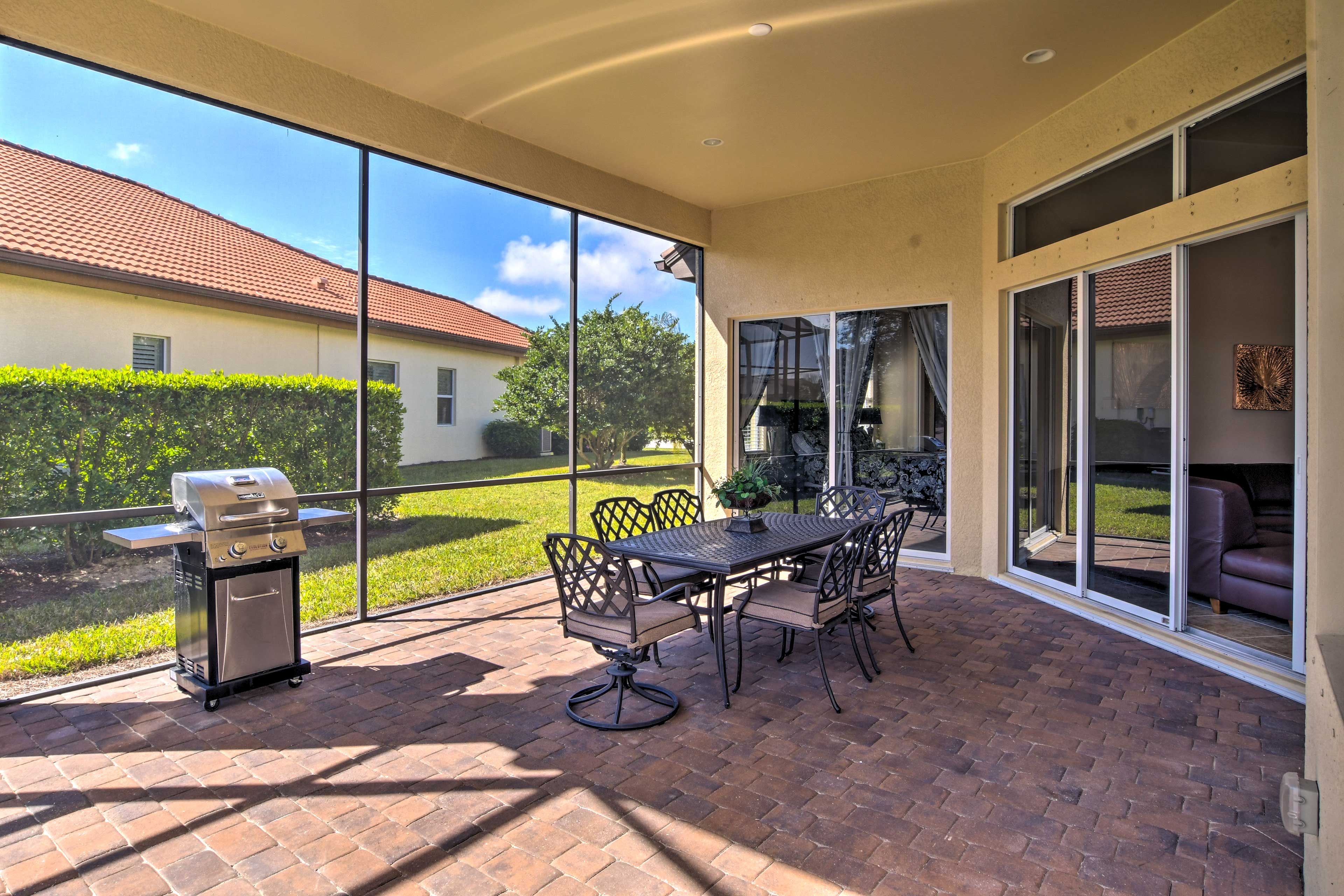 Covered Patio | Gas Grill