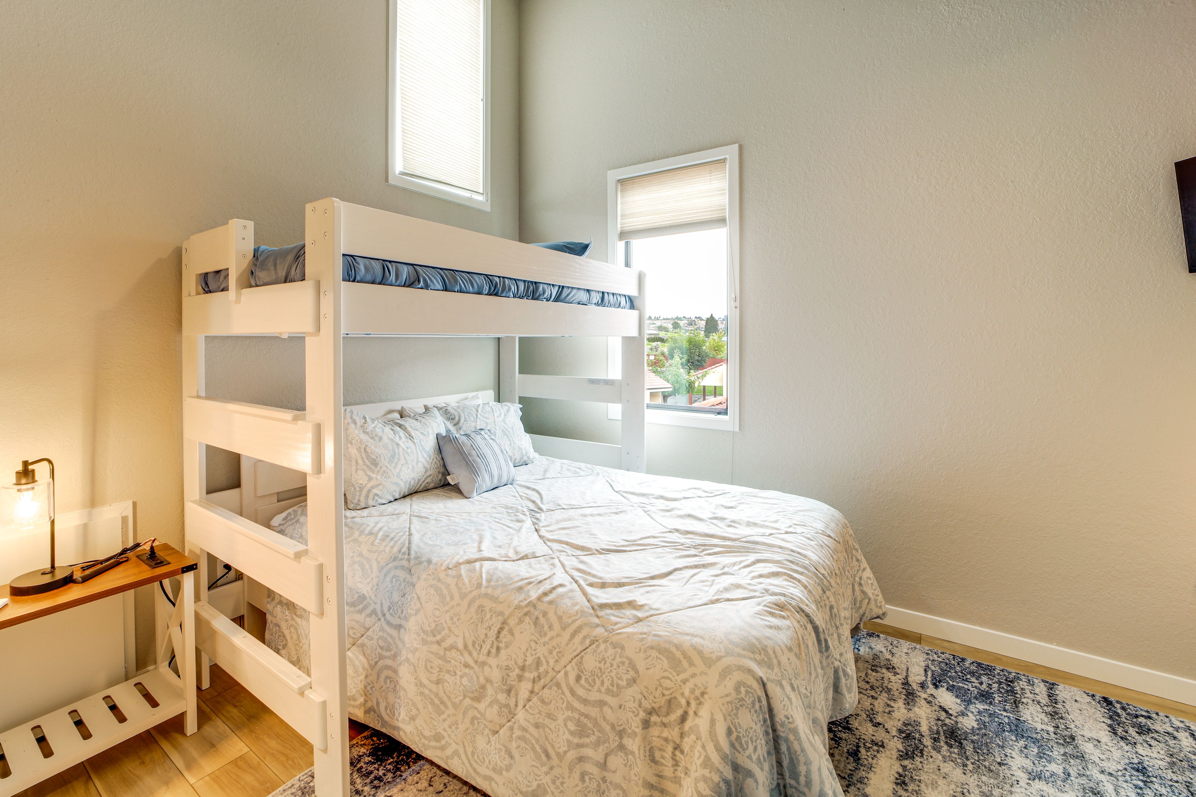Bedroom | Queen Bed | Lofted Twin Bed | Full Sleeper Sofa | Upper Level