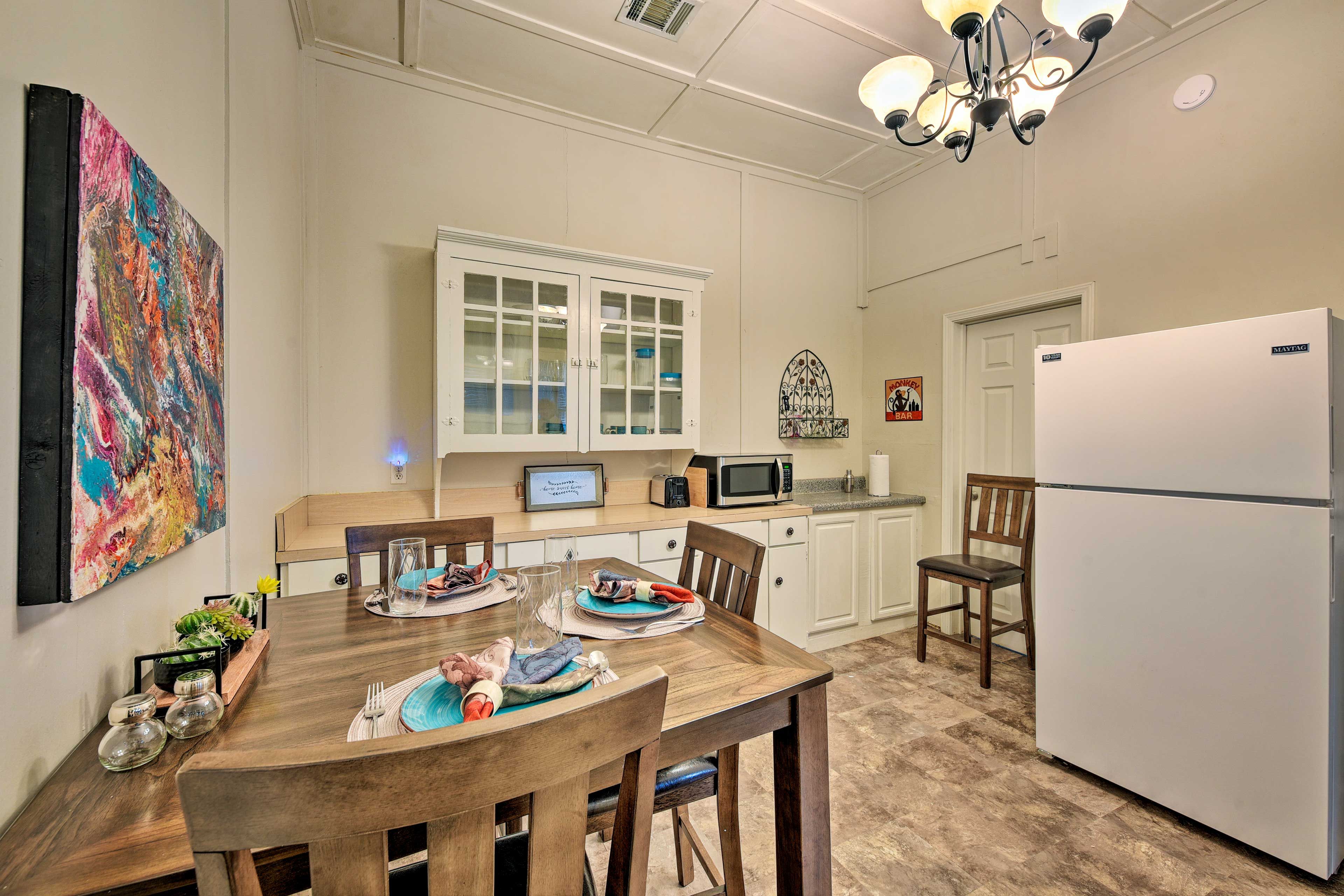 Kitchen | 4-Person Dining Table