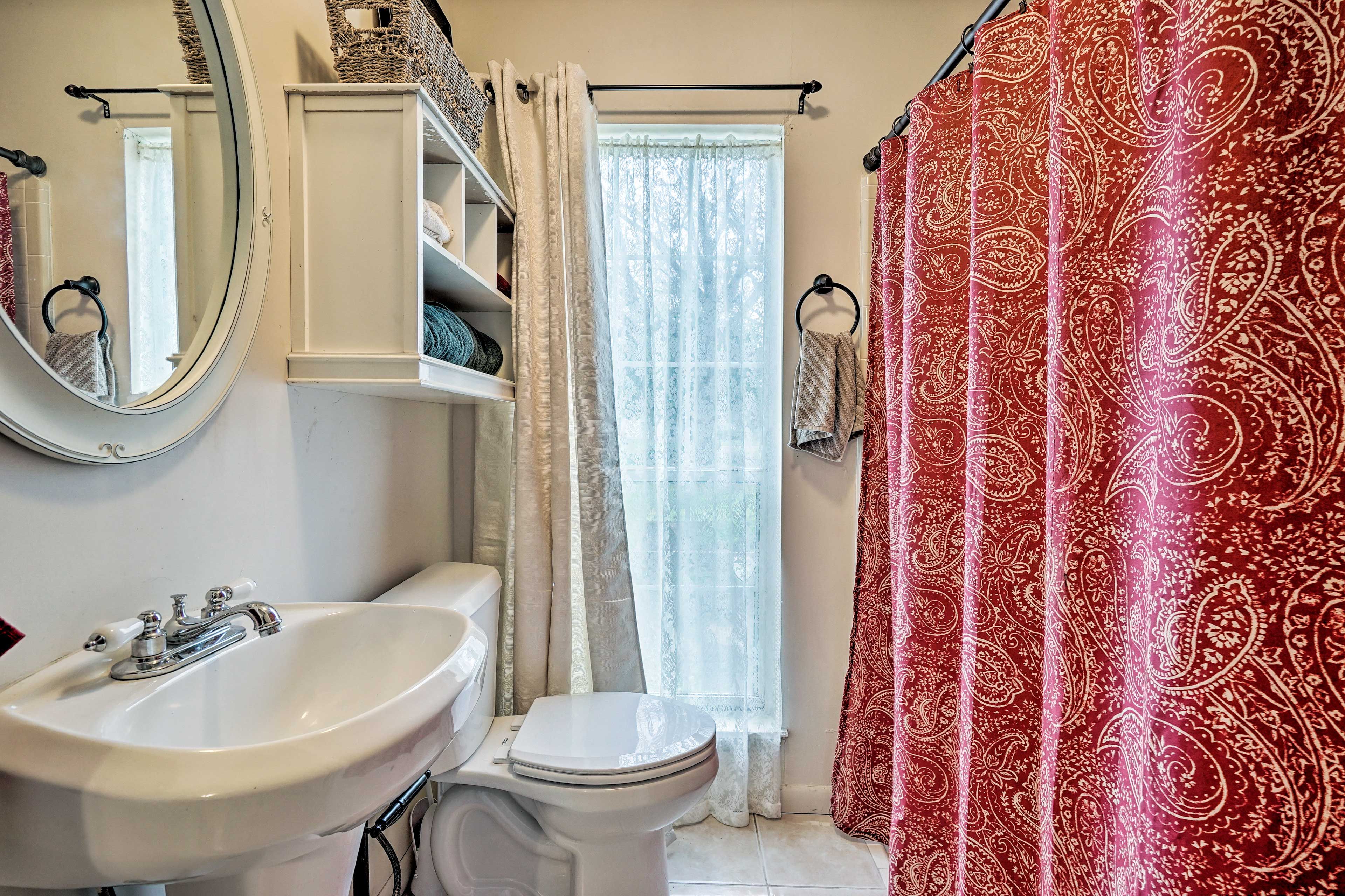 Full Bathroom