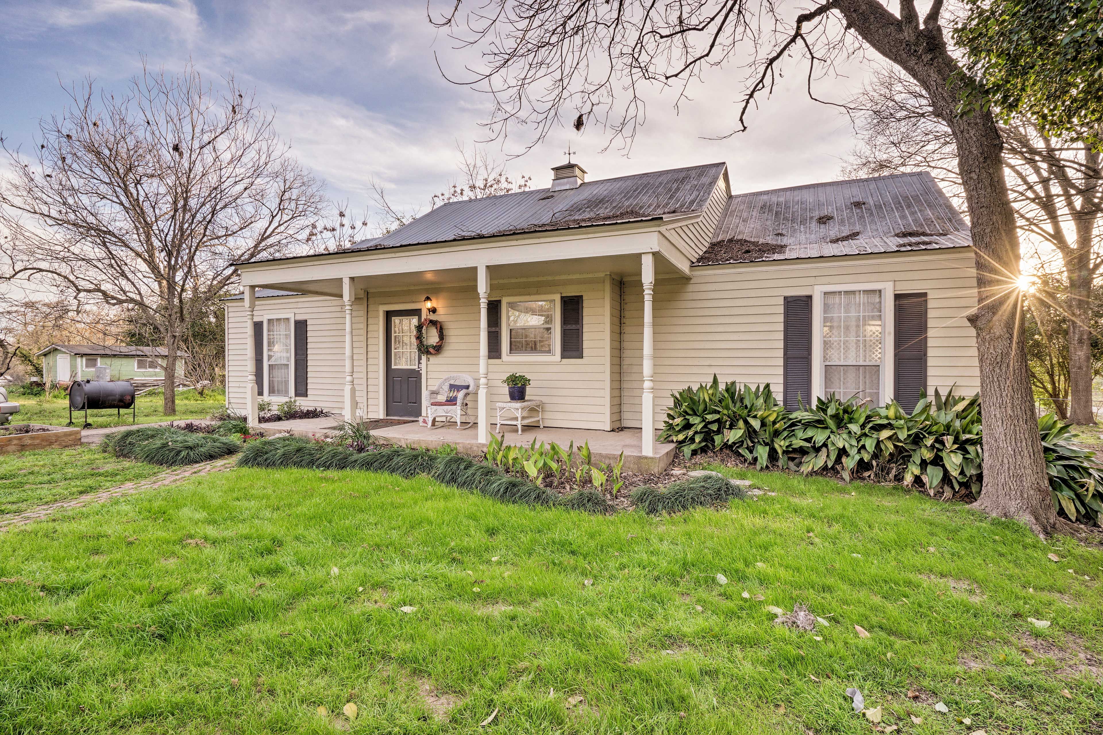 Property Exterior | Single-Story Home